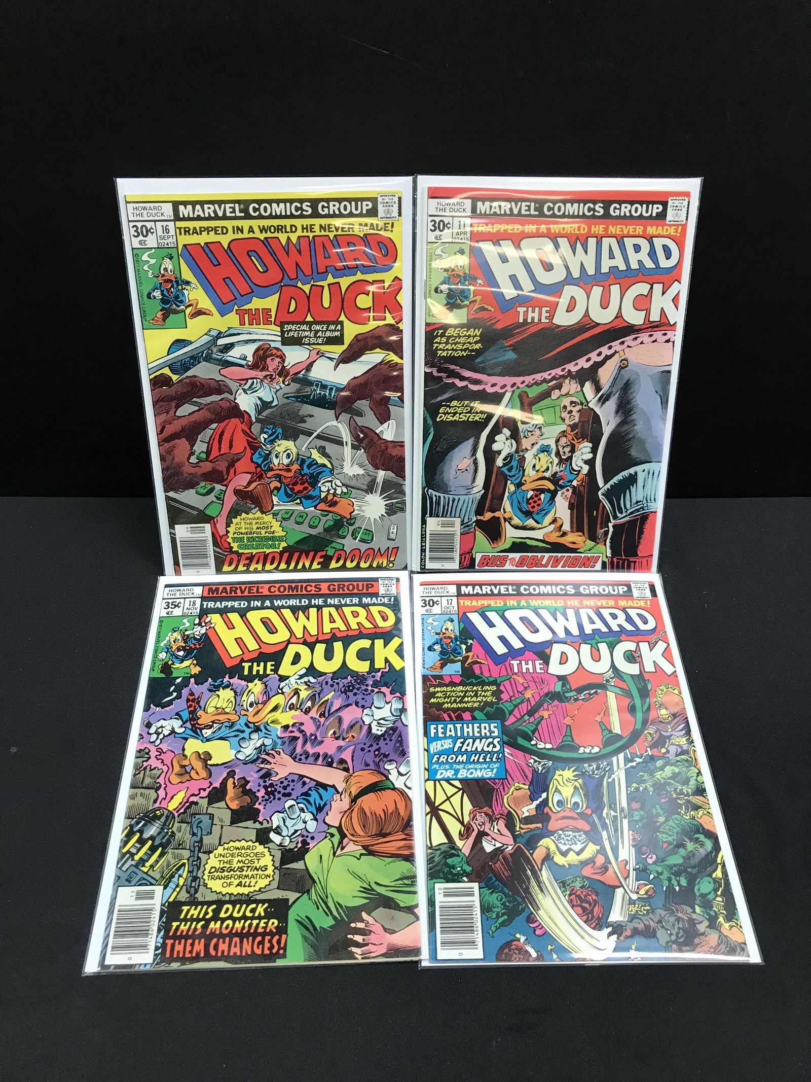 MARVEL COMICS HOWARD THE DUCK COMIC BOOK LOT (1 of 1)