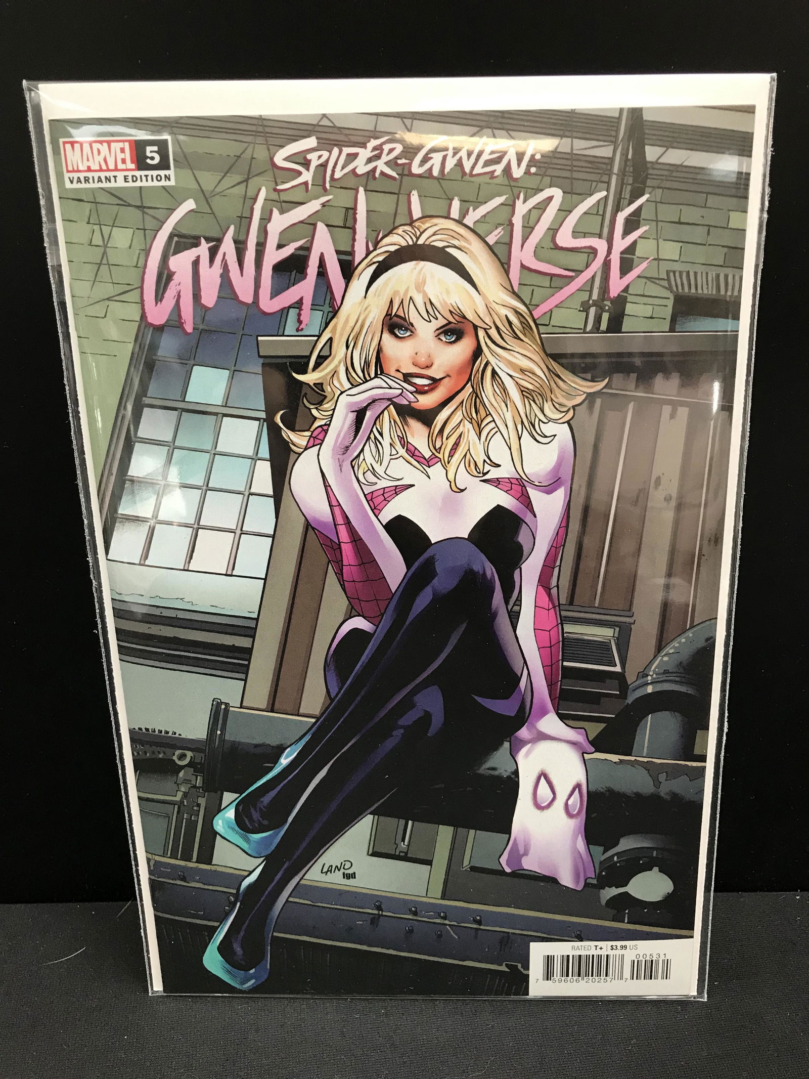 SPIDER-GWEN #5  (MARVEL COMICS) (1 of 1)