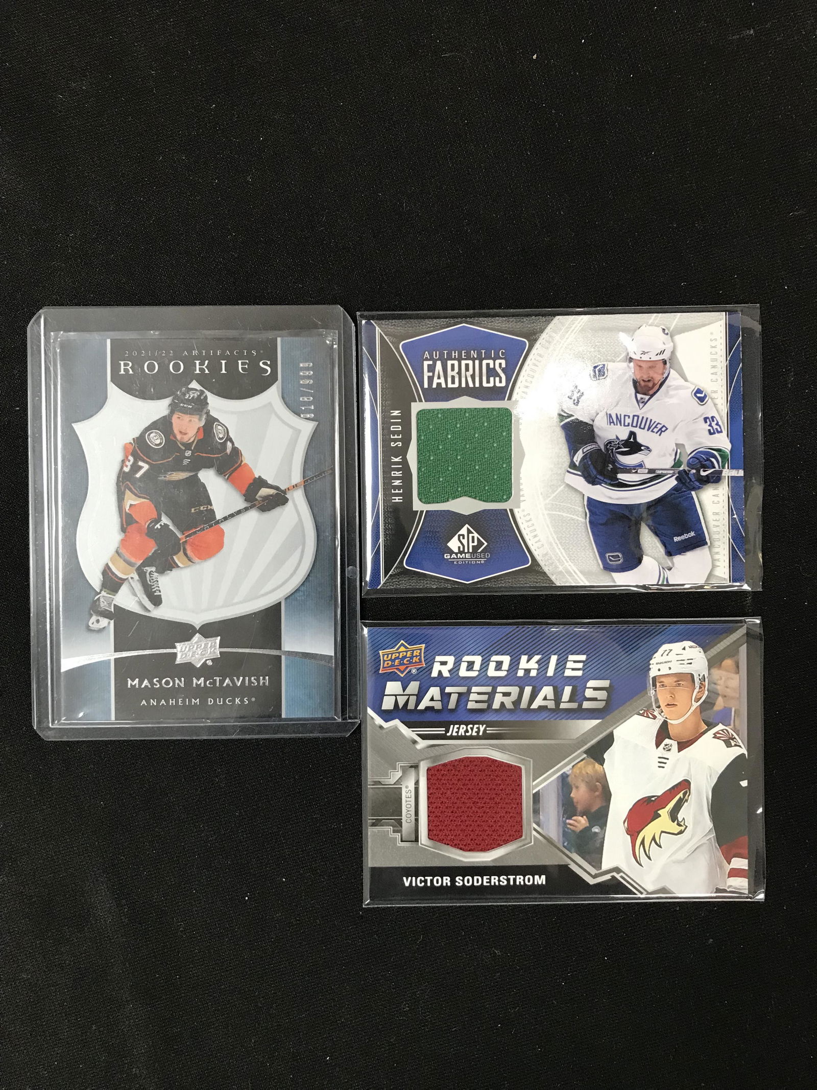 LOT OF 3 NHL JERSEY/ROOKIE/LTD ED HOCKEY CARDS (1 of 1)