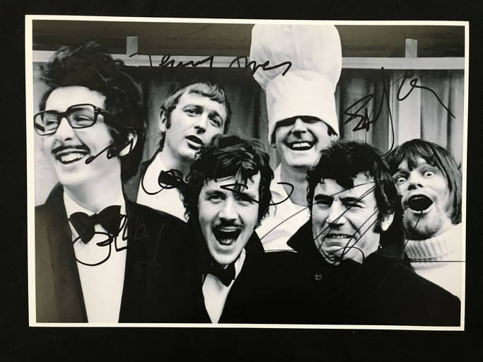 Monty python cast signed 8 x10 ra coa 