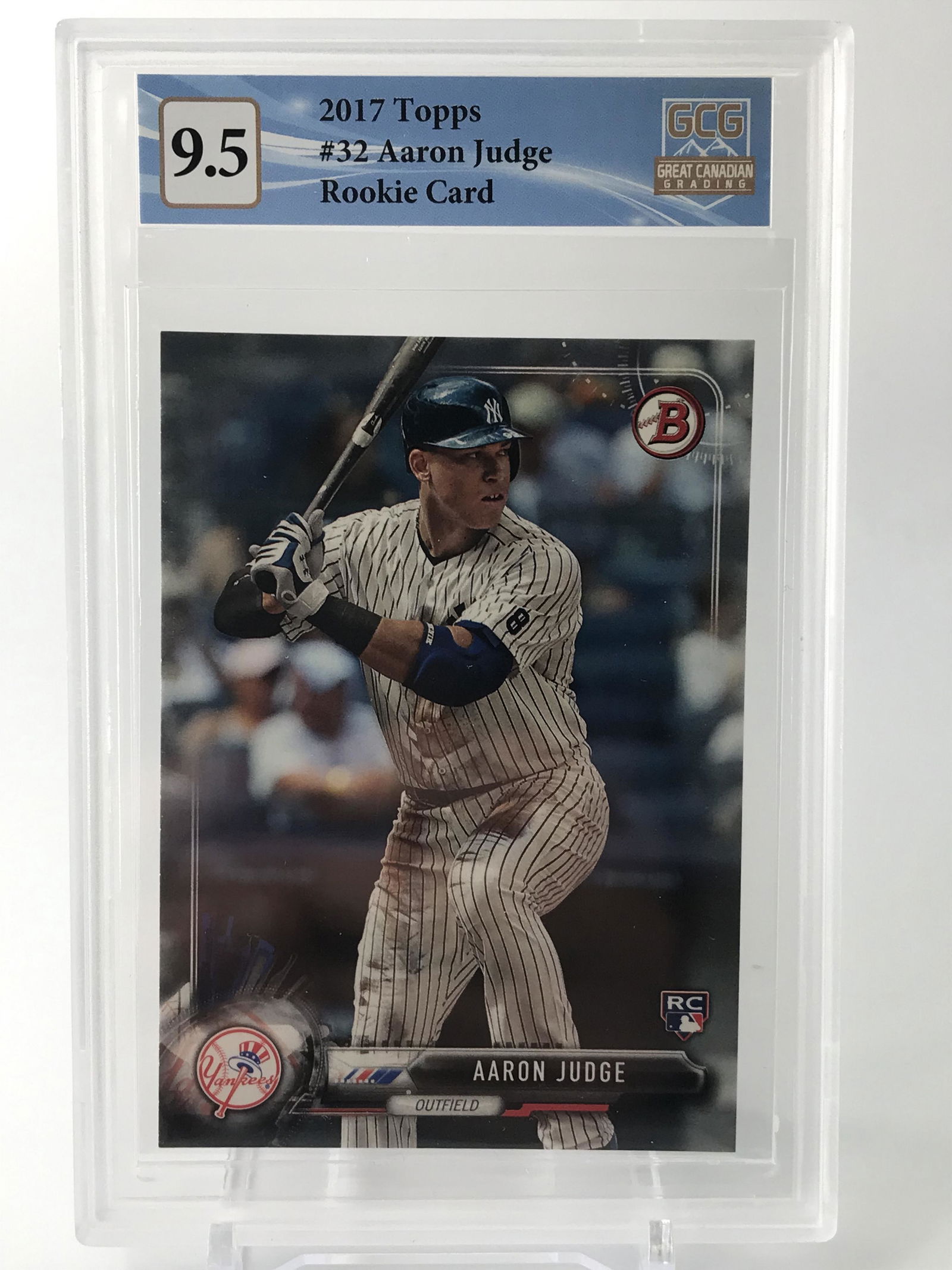 2017 TOPPS #32 AARON JUDGE ROOKIE CARD GCG GRADED 9.5 (1 of 1)