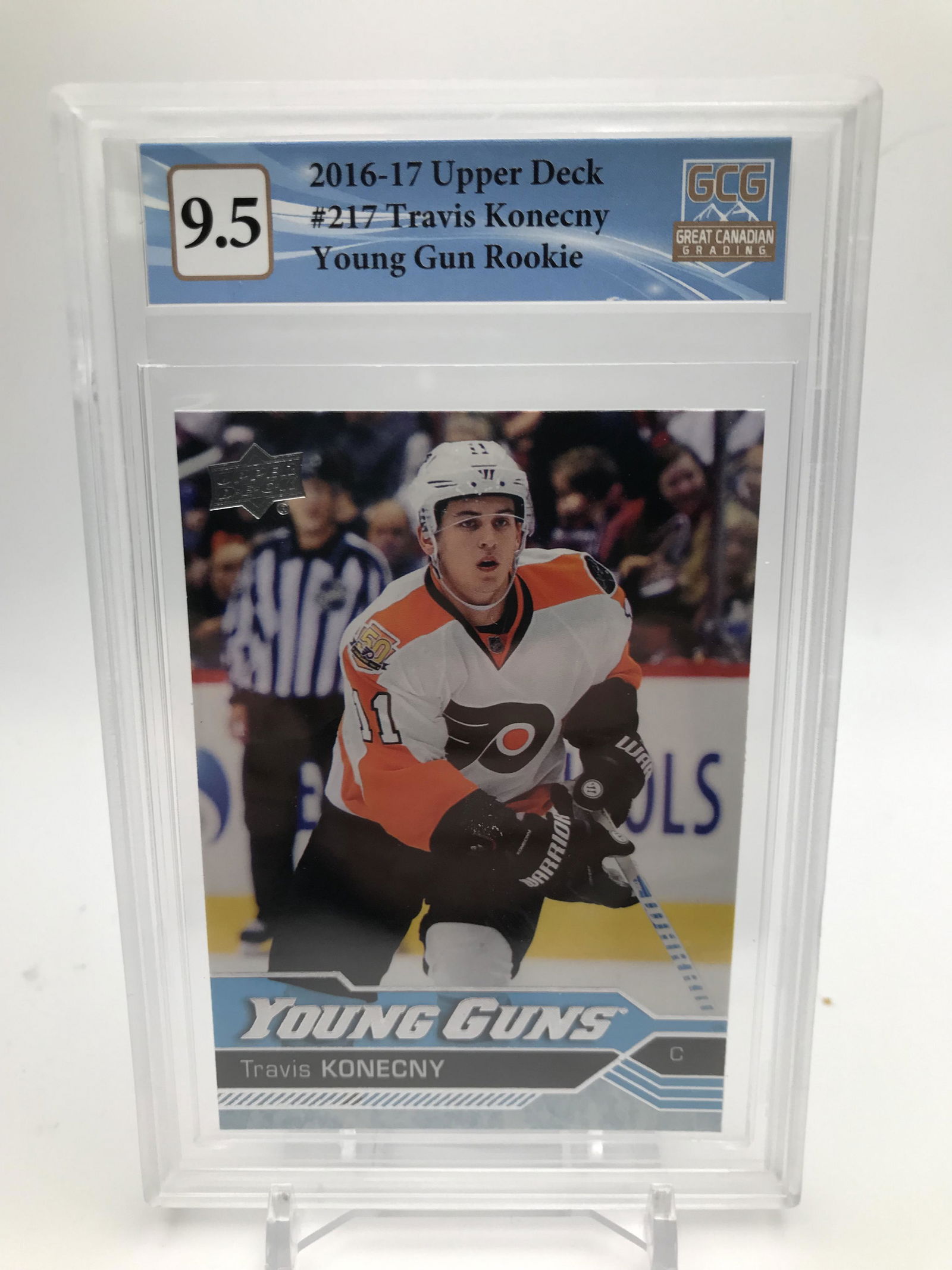 2016-17 UPPER DECK NO. 217 TRAVIS KONECNY YOUNG GUNS RC (GCG 9.5) (1 of 2)