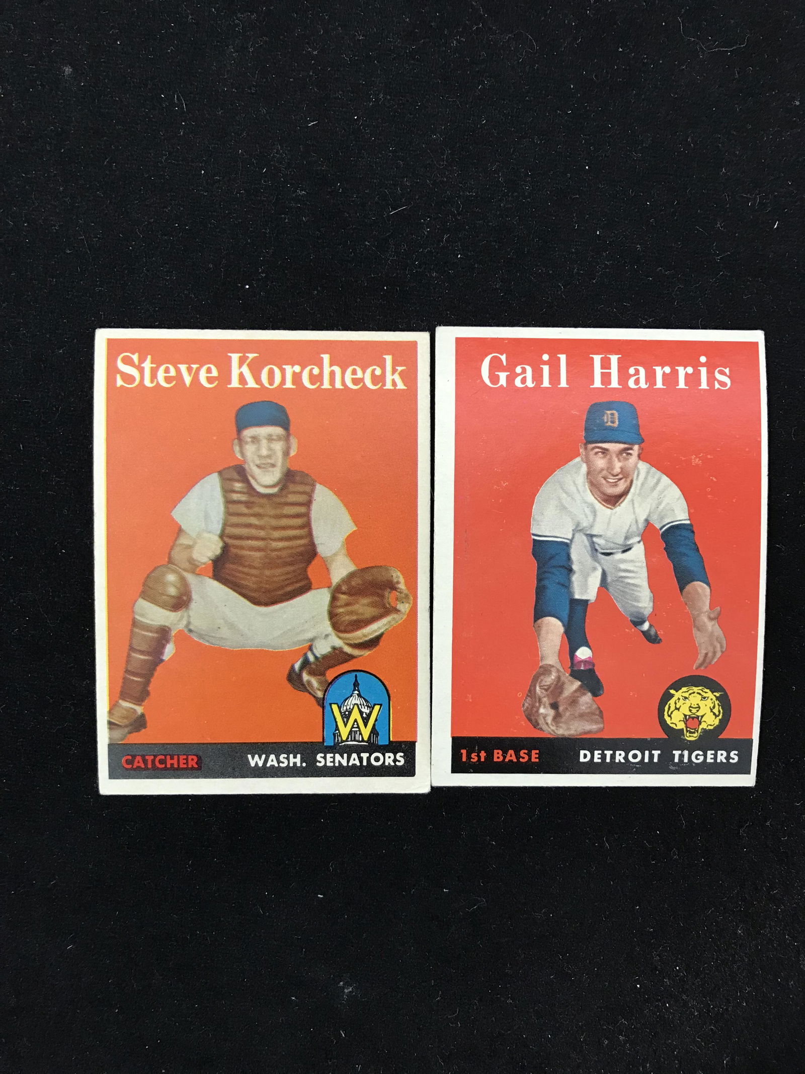 VINTAGE MLB BASEBALL 2 CARD LOT (1 of 2)