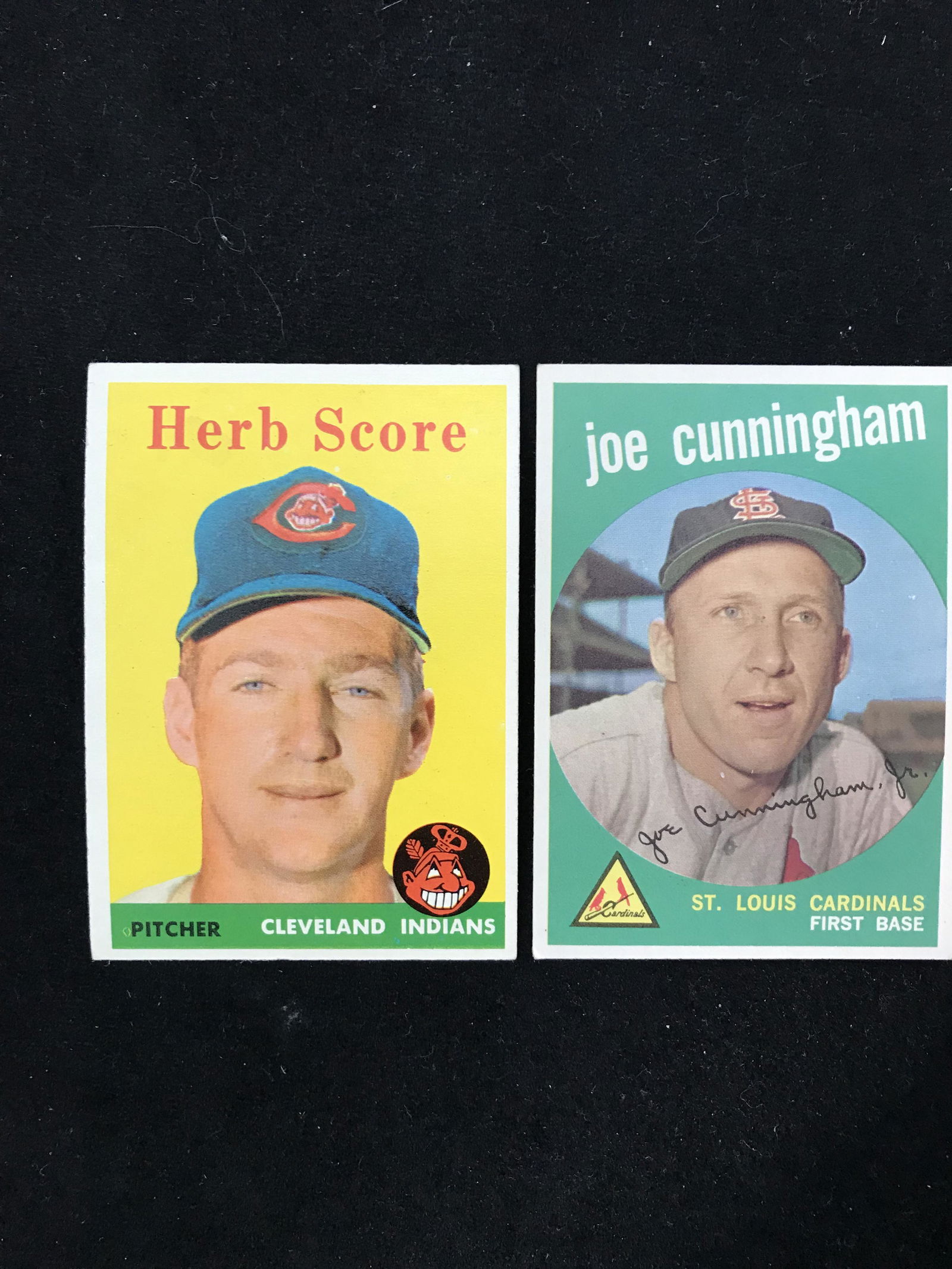 VINTAGE MLB BASEBALL 2 CARD LOT (1 of 2)