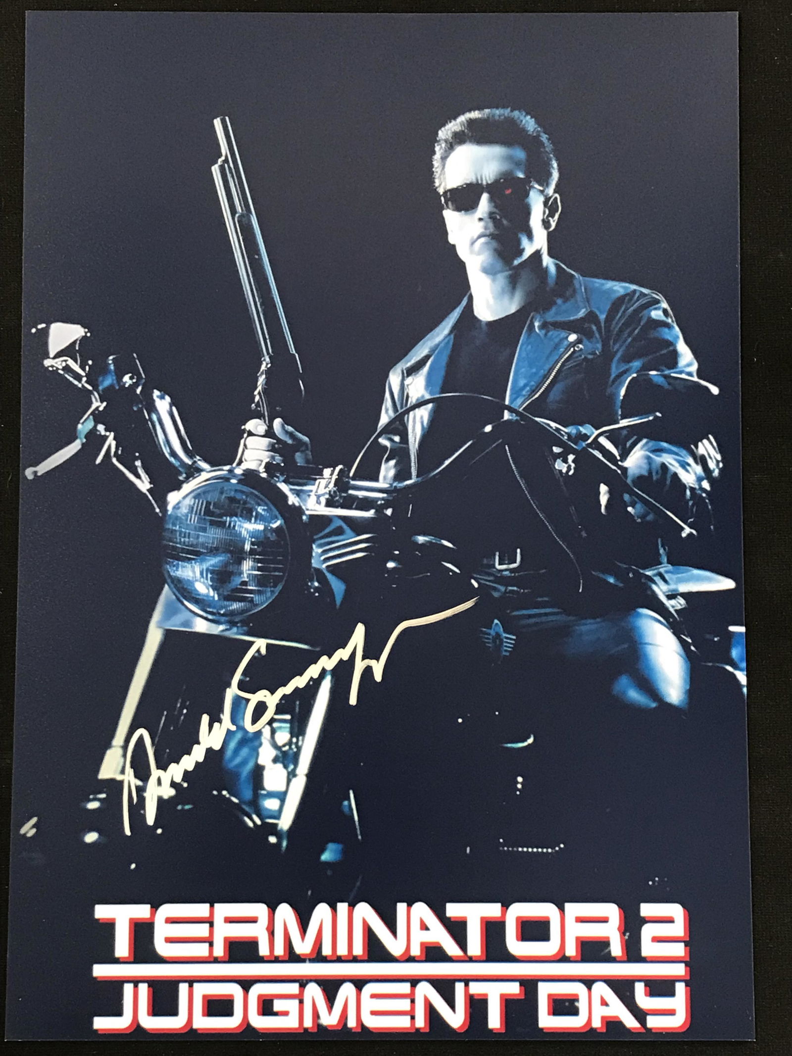 ARNOLD SCHWARZENEGGER SIGNED TERMINATOR 8X10 (RA COA) (1 of 2)