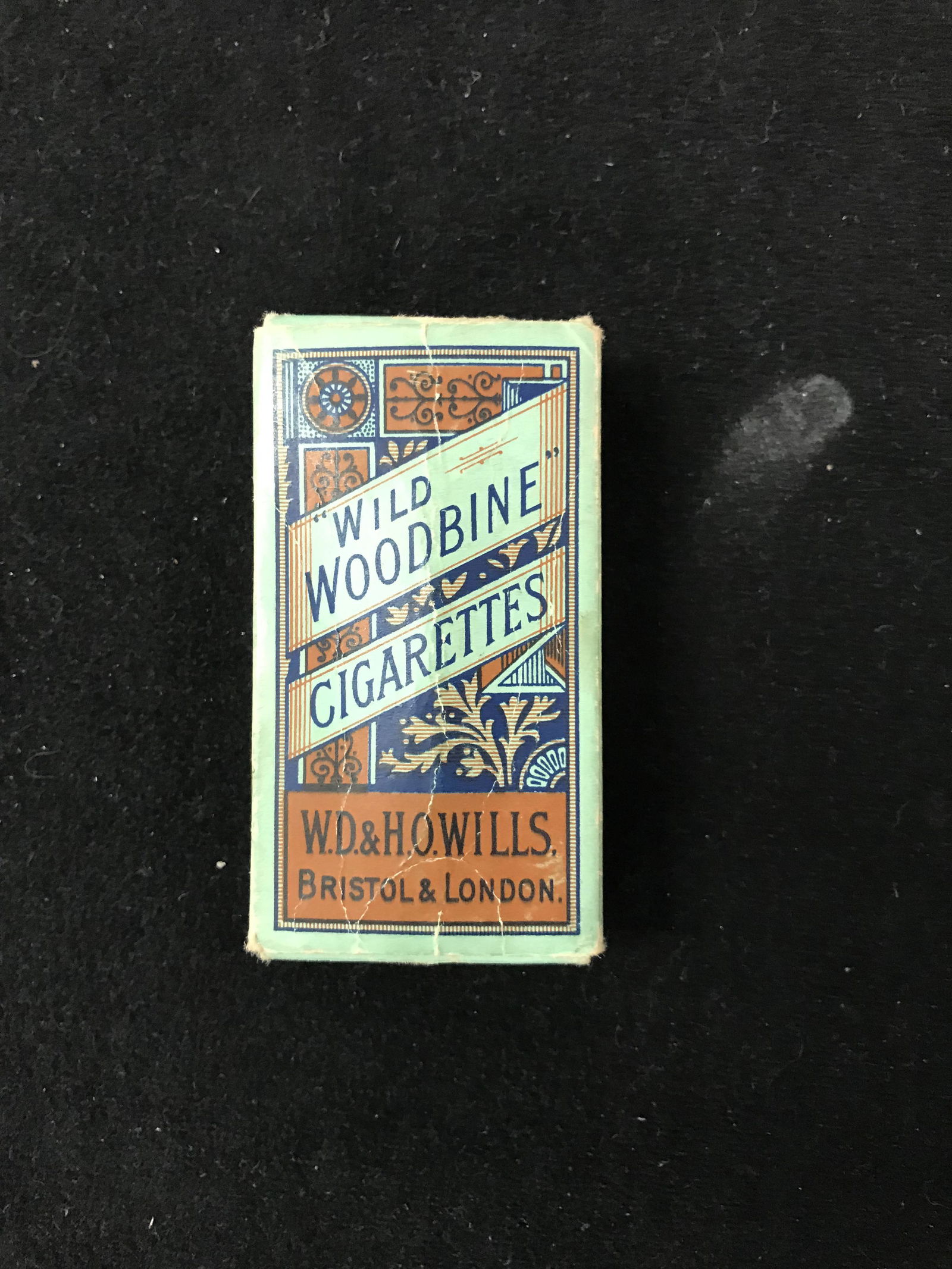 W.D AND HOWELLS WILD WOODBINE CIGARETTES BOX FILLED WITH CARDS (1 of 1)