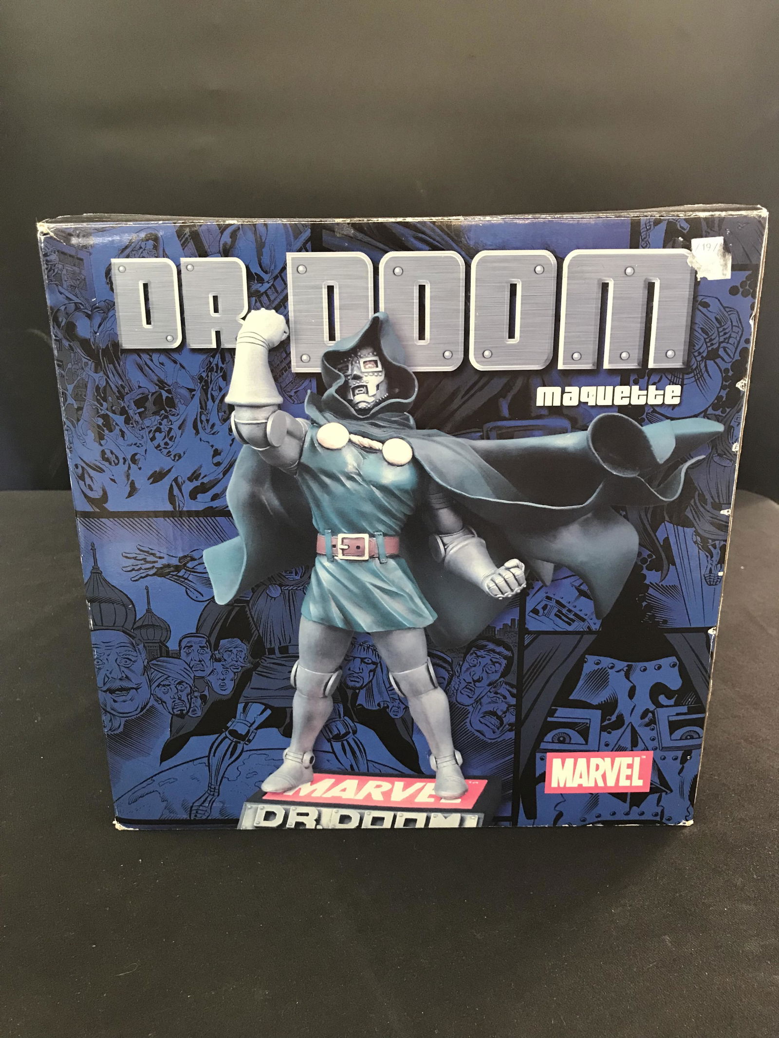 MARVEL  DR. DOOM STATUE IN BOX (1 of 3)