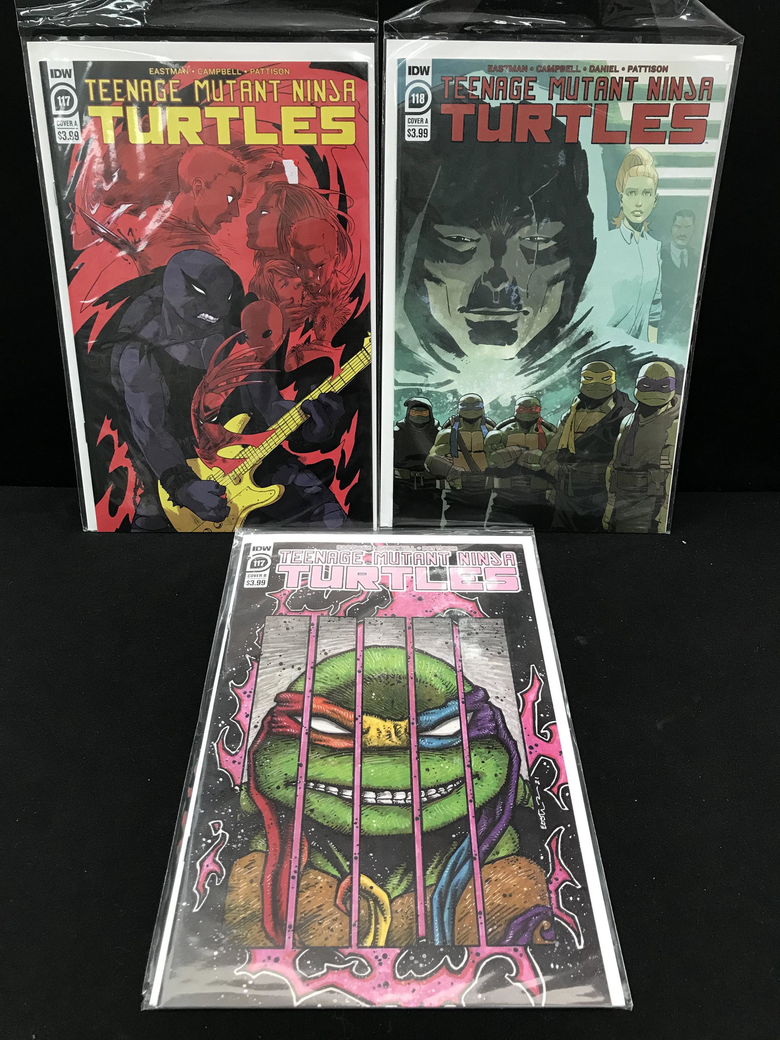 LOT OF TEENAGE MUTANT NINJA TURTLES COMICS: LOT OF TEENAGE MUTANT NINJA TURTLES COMICS