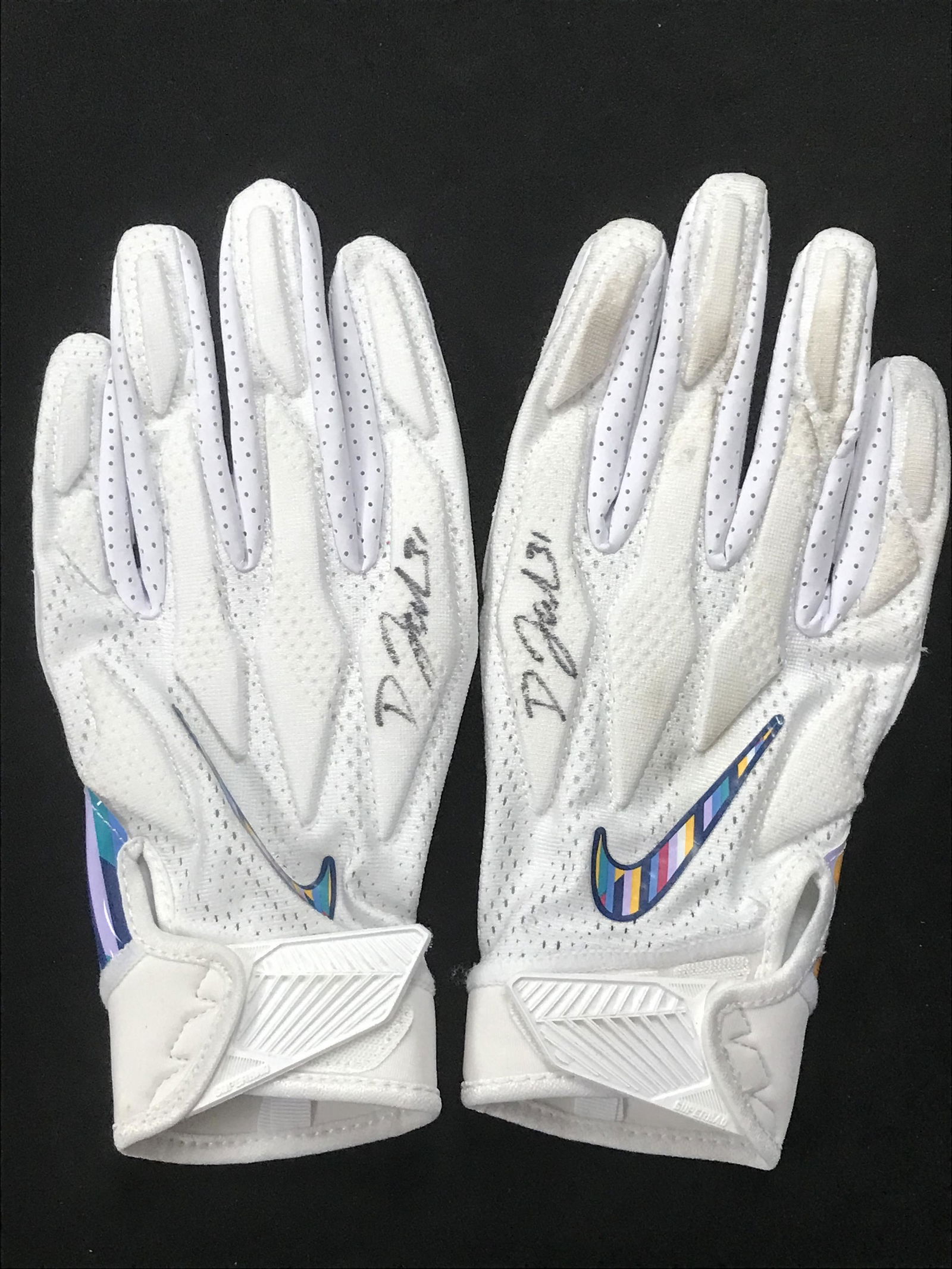 DAVID JOHNSON SIGNED GAME USED CANCER GLOVES FOOTBALL (CARDINALS COA): DAVID JOHNSON SIGNED GAME USED CANCER GLOVES FOOTBALL (CARDINALS COA)