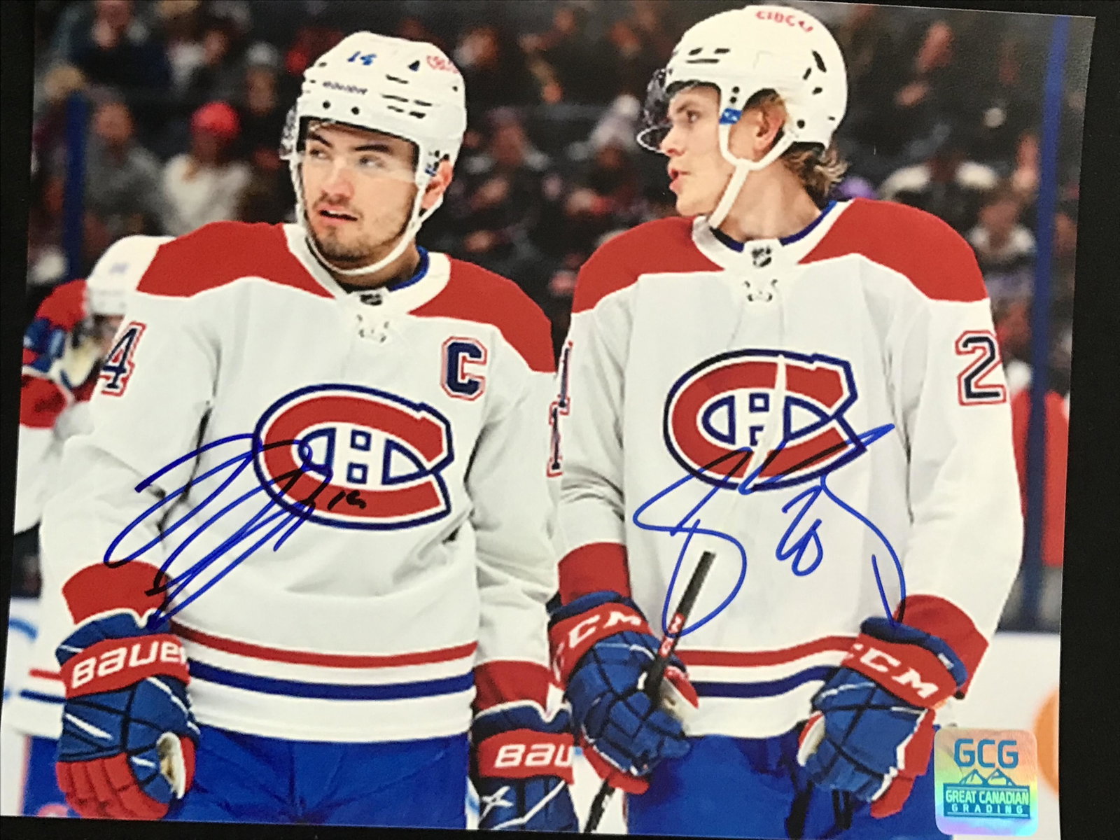 NICK SUZUKI AND JURAJ SLAFKOVSKY SIGNED CANADIANS 8 X 10 (GCG HOLO): NICK SUZUKI AND JURAJ SLAFKOVSKY SIGNED CANADIANS 8 X 10 (GCG HOLO)
