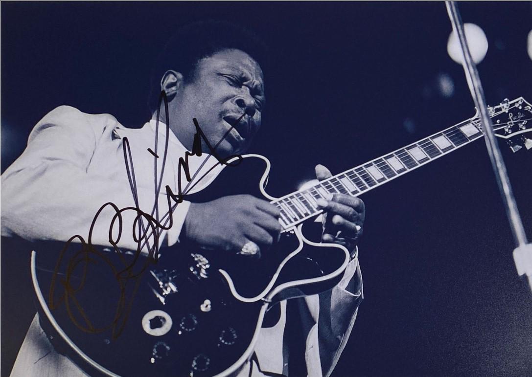 BB KING SIGNED 8X10 (RA COA) (1 of 1)