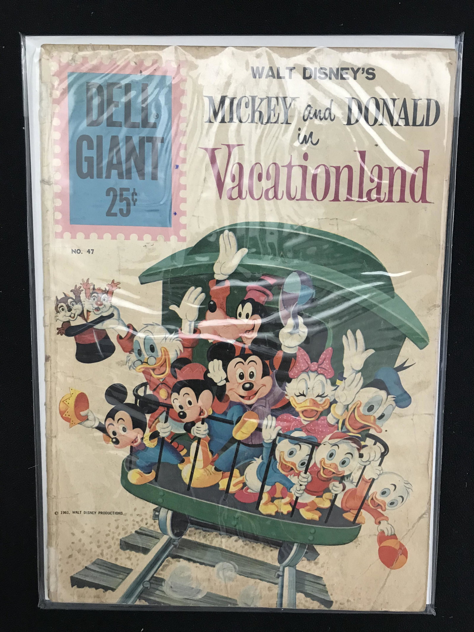 WALT DISNEY'S MICKEY AND DONALD IN VACATIONLAND  (DELL COMICS) (1 of 1)