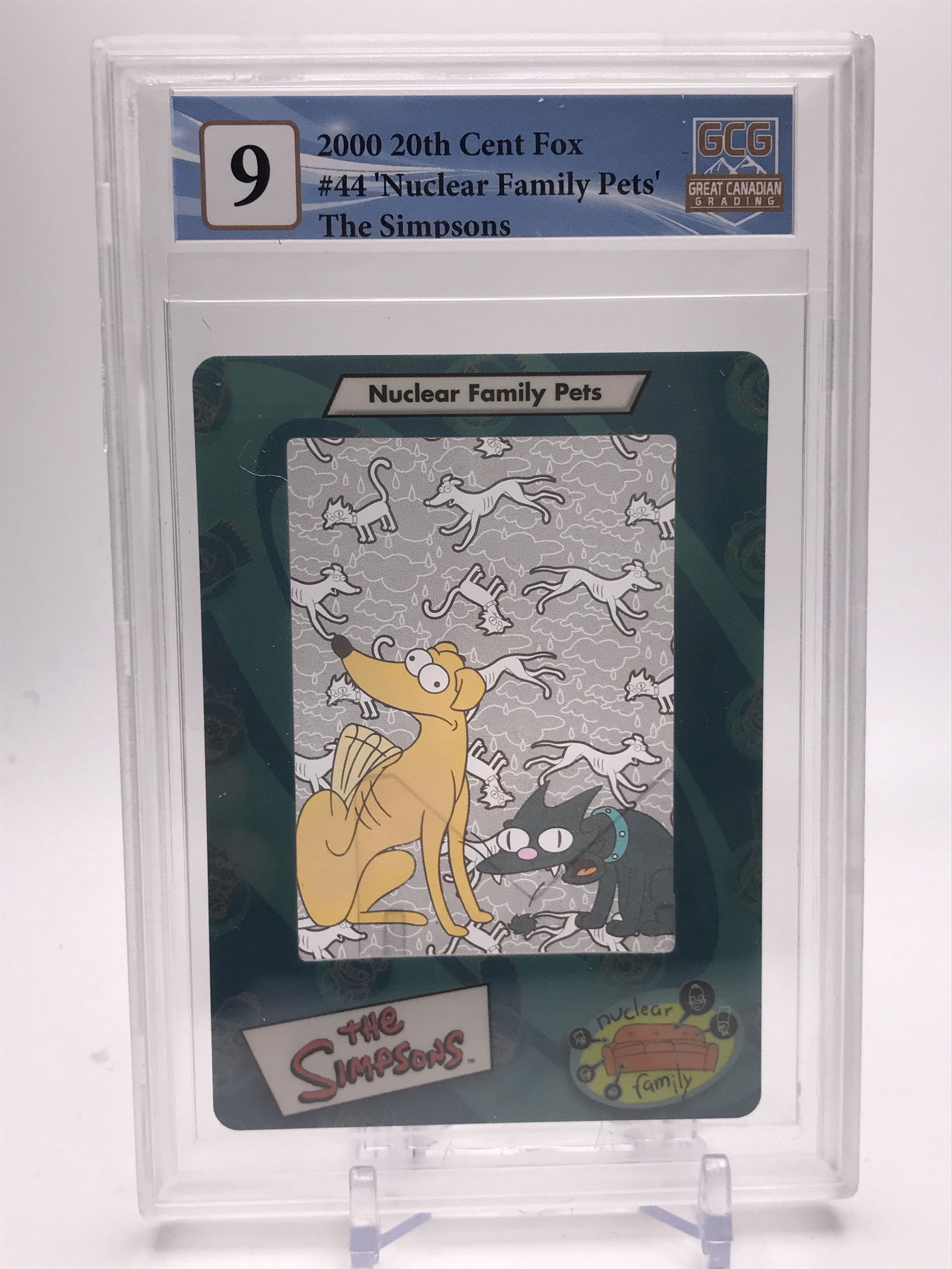 2000 20TH CENTURY FOX NO.44 'NUCLEAR FAMILY PETS' THE SIMPSONS GCG GRADED 9 (1 of 2)