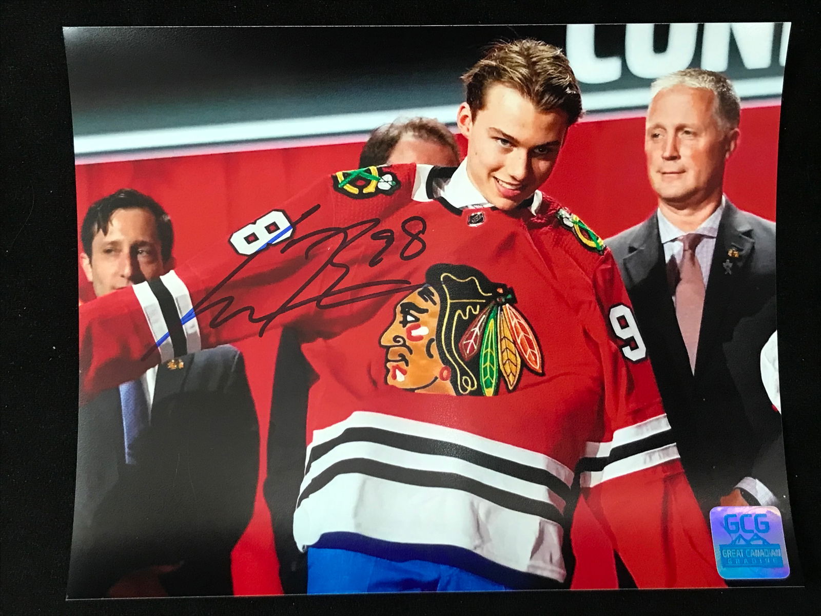 CONNOR BEDARD AUTOGRAPHED 8X10 PHOTO GCG AUTHENTICATED (1 of 1)