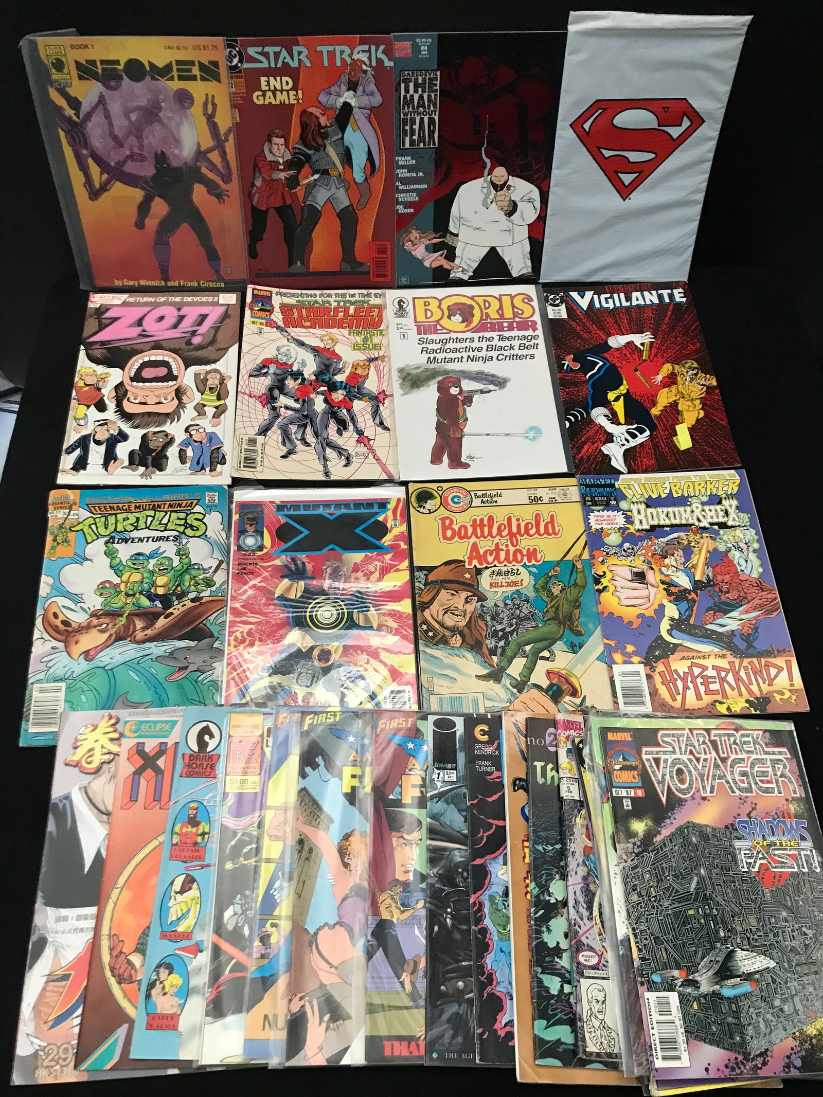 LARGE SUPER HERO COMIC BOOK LOT (1 of 1)