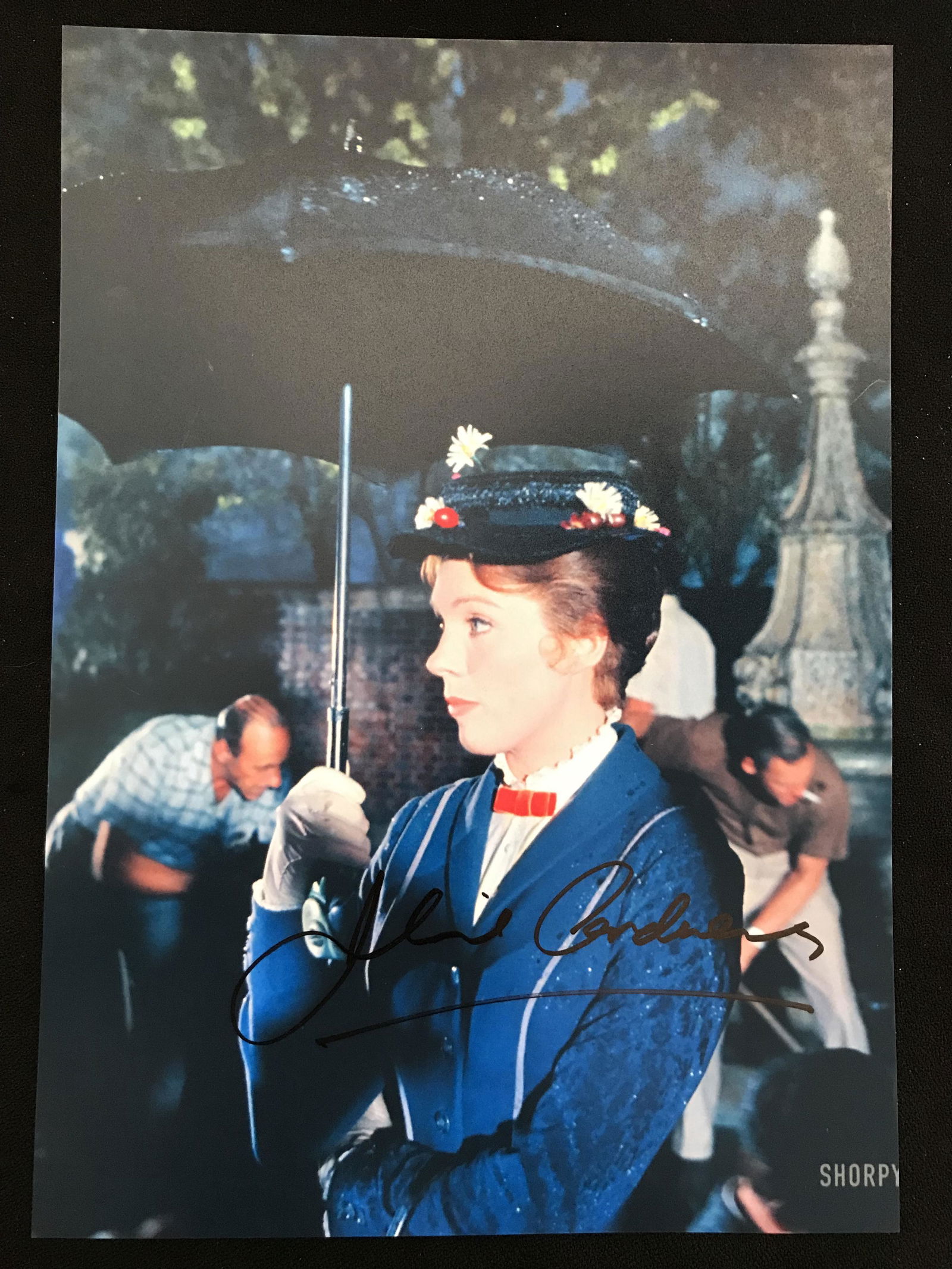 JULIE ANDREWS SIGNED MARY POPPINS 8X10 (RA COA) (1 of 2)