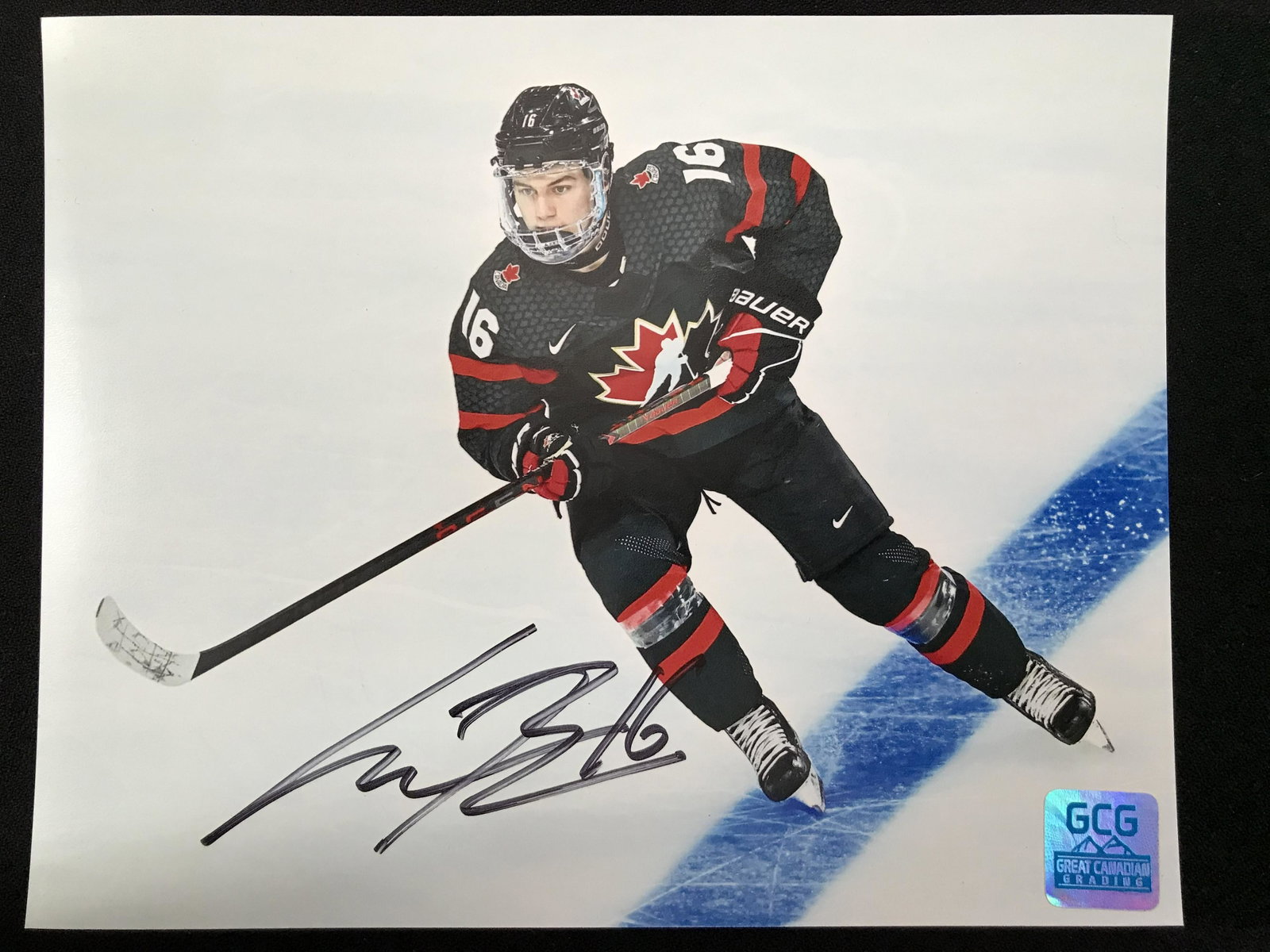 CONNOR BEDARD SIGNED TEAM CANADA 8 X 10 (GCG HOLO): CONNOR BEDARD SIGNED TEAM CANADA 8 X 10 (GCG HOLO)
