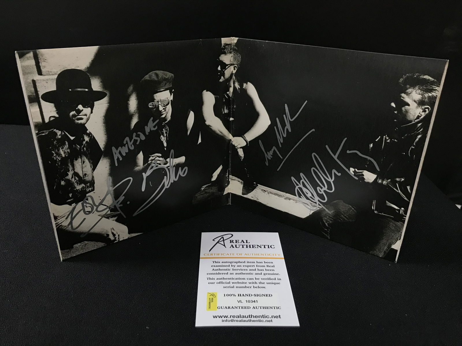 U2 BAND SIGNED "DESIRE" ALBUM VINYL (RA COA) (1 of 3)