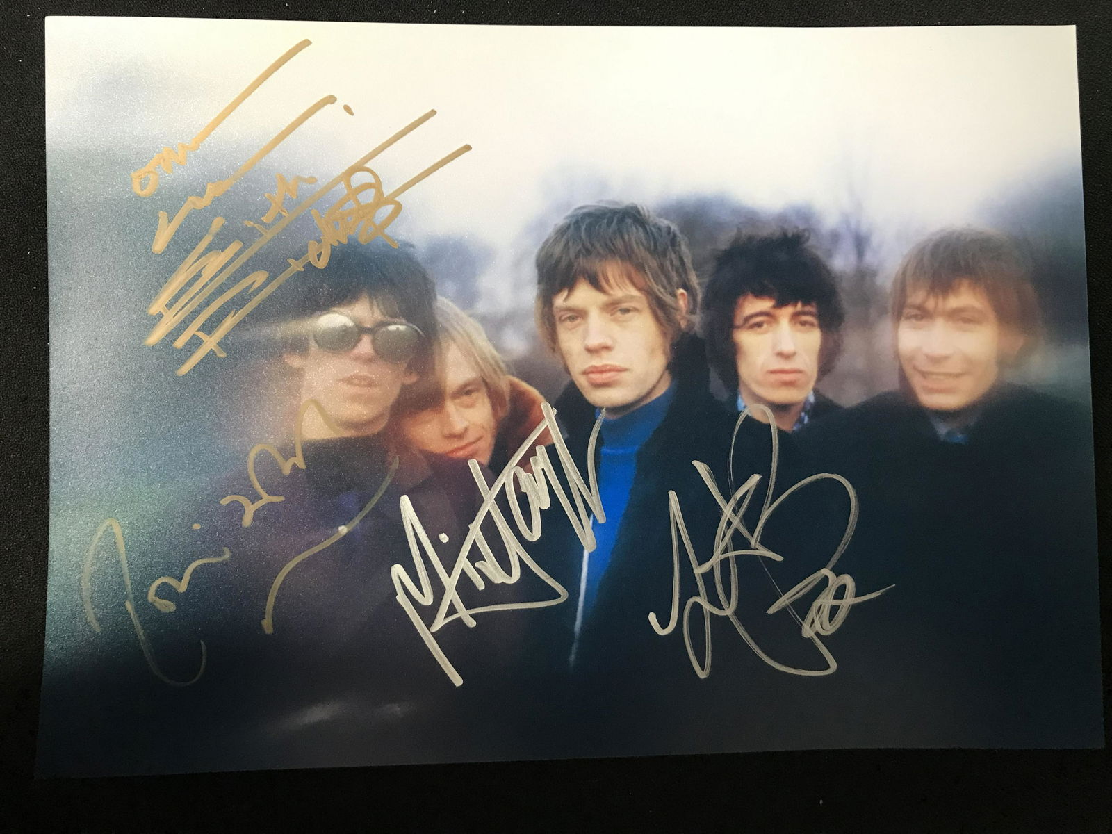 ROLLING STONES BAND SIGNED 8 X 10 (RA COA) (1 of 2)