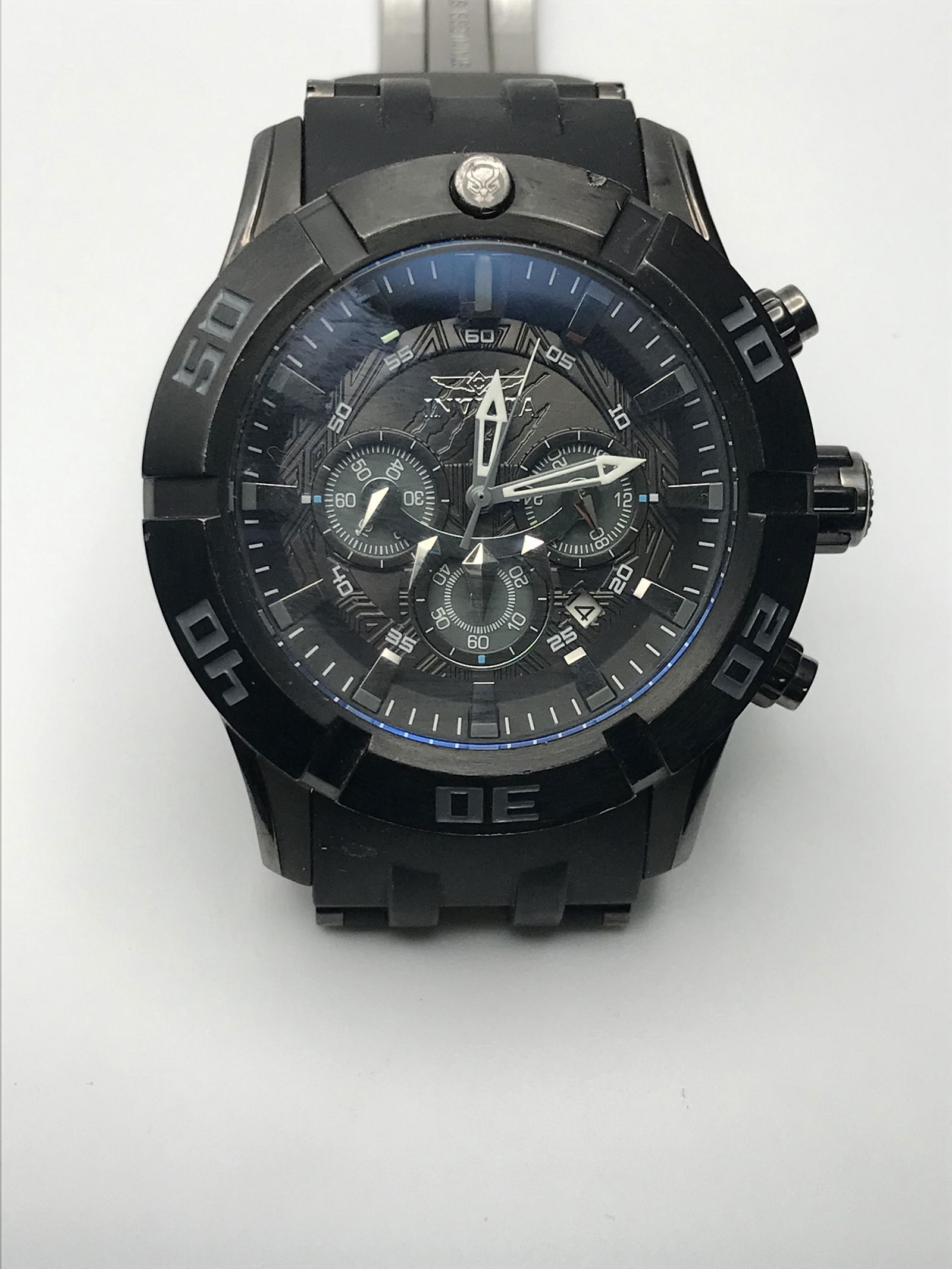 MENS INVICTA MARVEL CHRONOGRAPH WATCH (1 of 2)