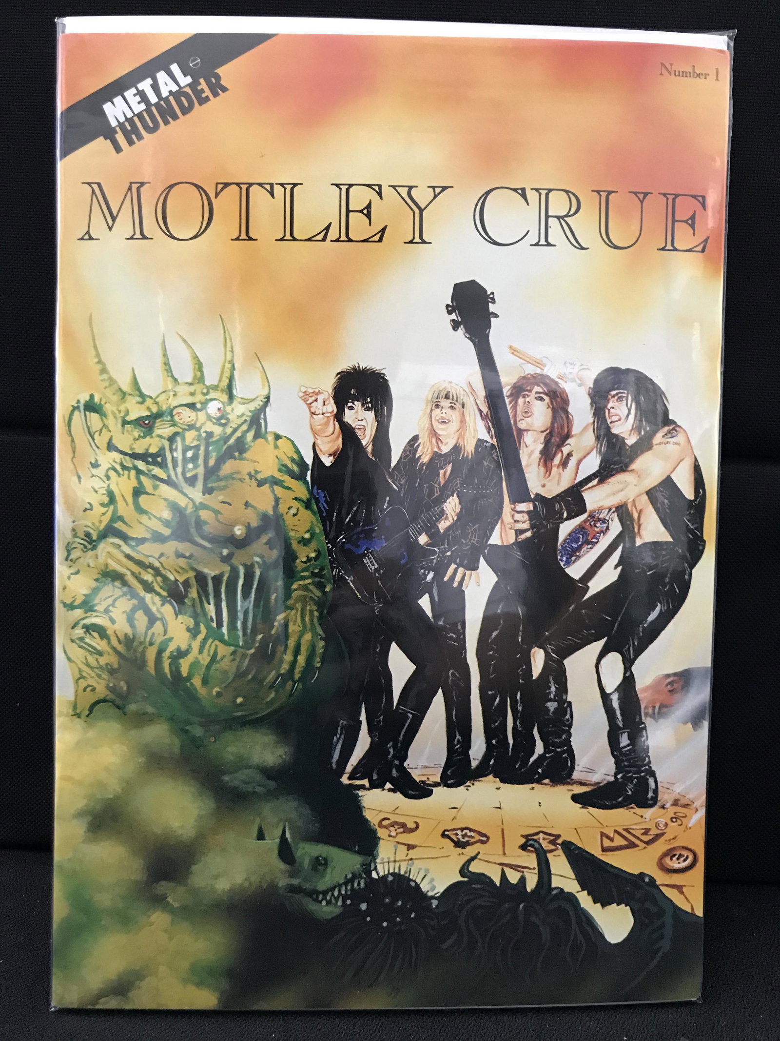 MOTLEY CRUE NO. 1 (METAL THUNDER COMICS): Prices are in Canadian dollars