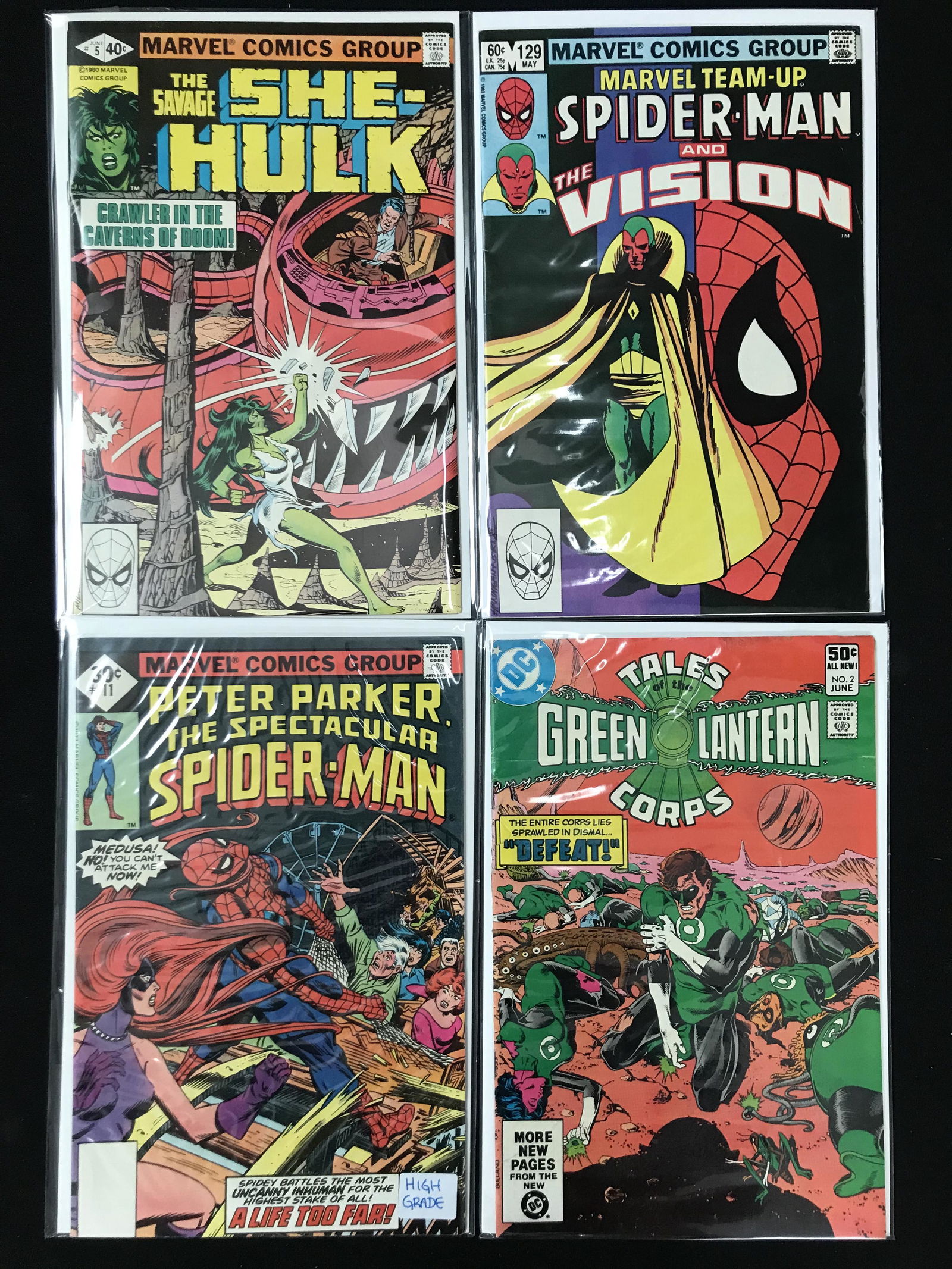 LOT OF 4 SUPERHERO COMICS (DC AND MARVEL COMICS) (1 of 1)