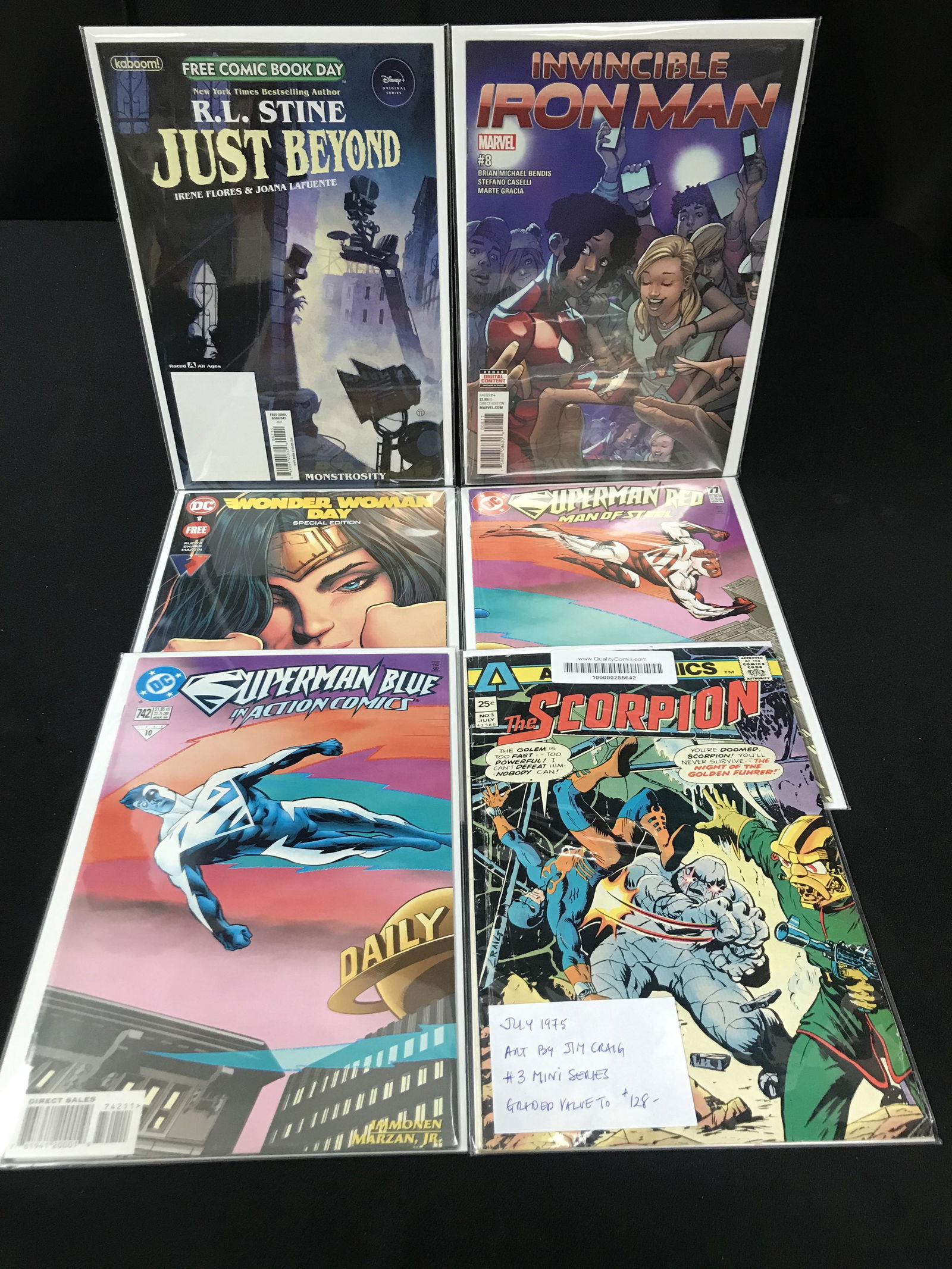 DC COMICS SUPERHERO COMIC BOOK LOT (1 of 1)