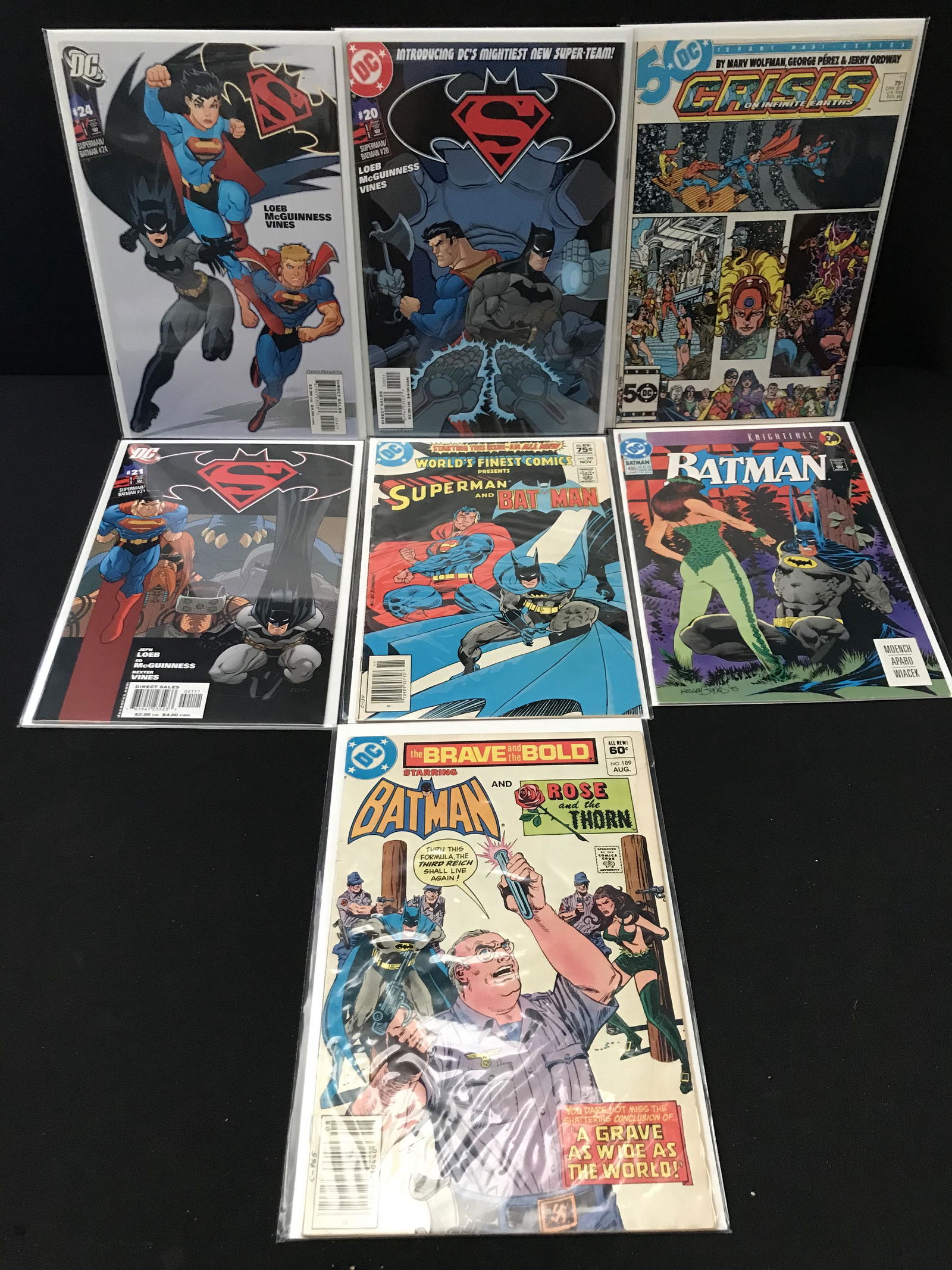 DC COMICS SUPERHERO COMIC BOOK LOT (BATMAN, SUPERMAN) (1 of 1)