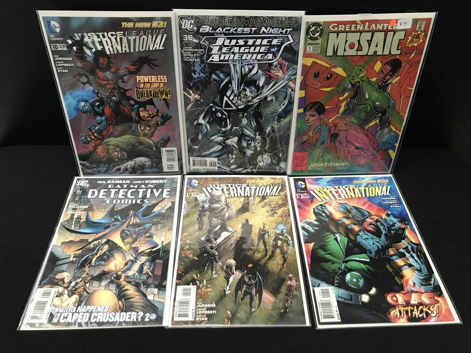 DC COMICS SUPERHERO COMIC BOOK LOT (1 of 1)