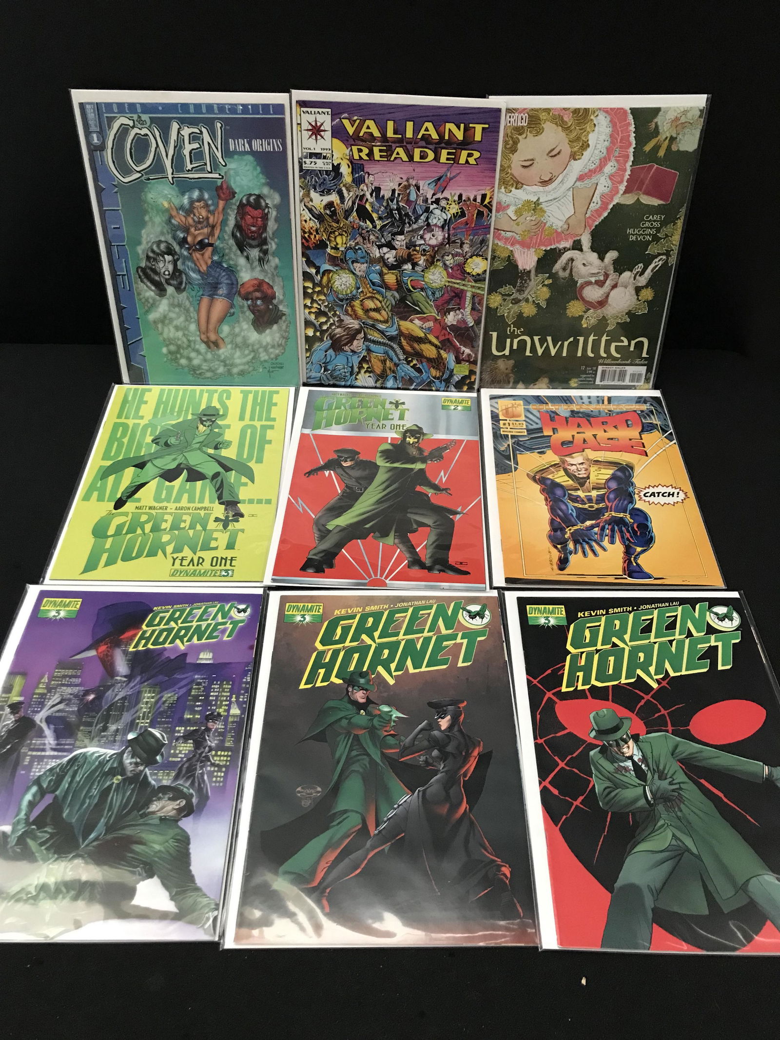 VARIOUS SUPERHERO COMIC BOOK LOT (1 of 1)