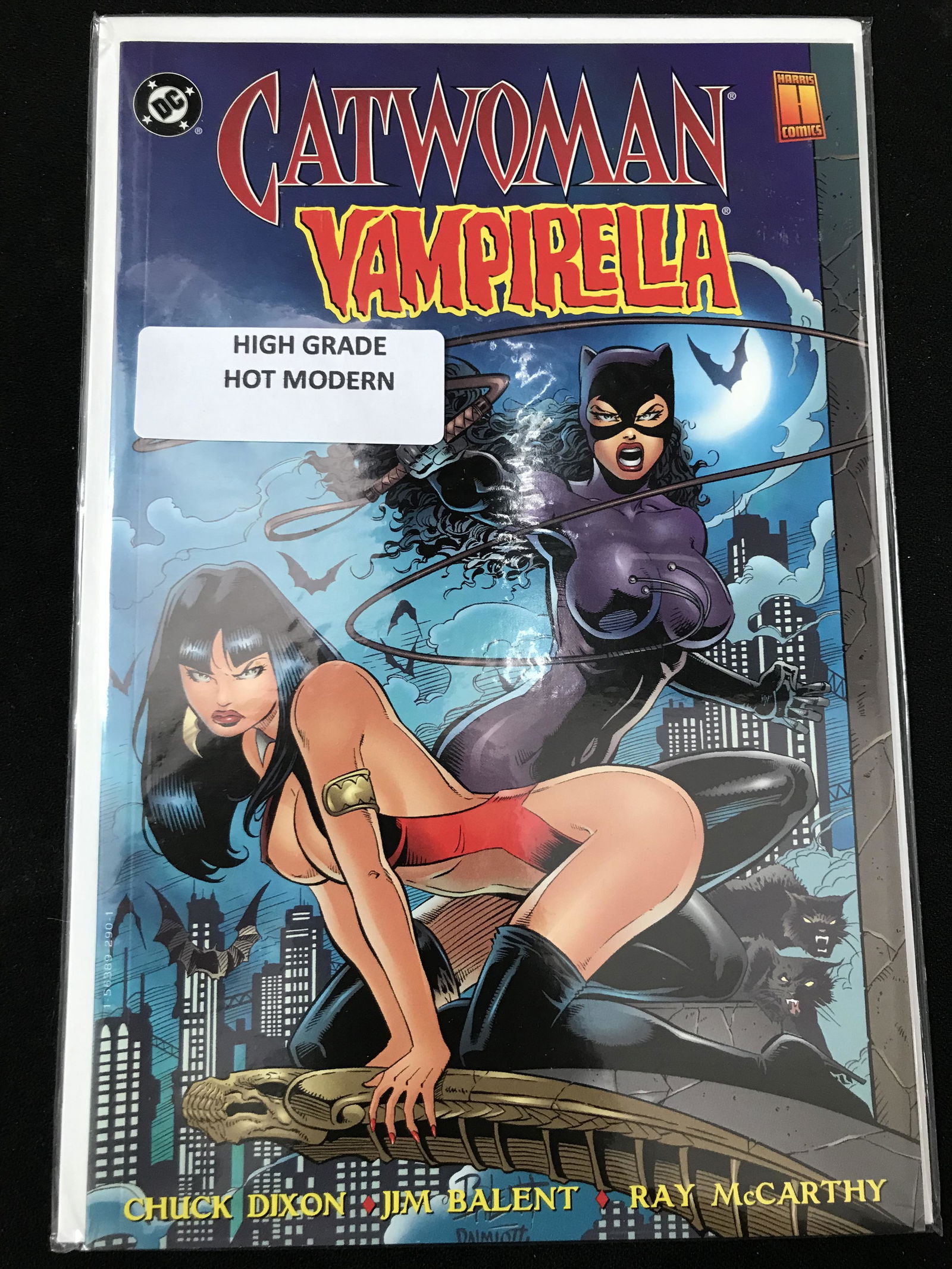 DC COMICS CATWOMAN VAMPIRELLA NO.1 (1 of 1)