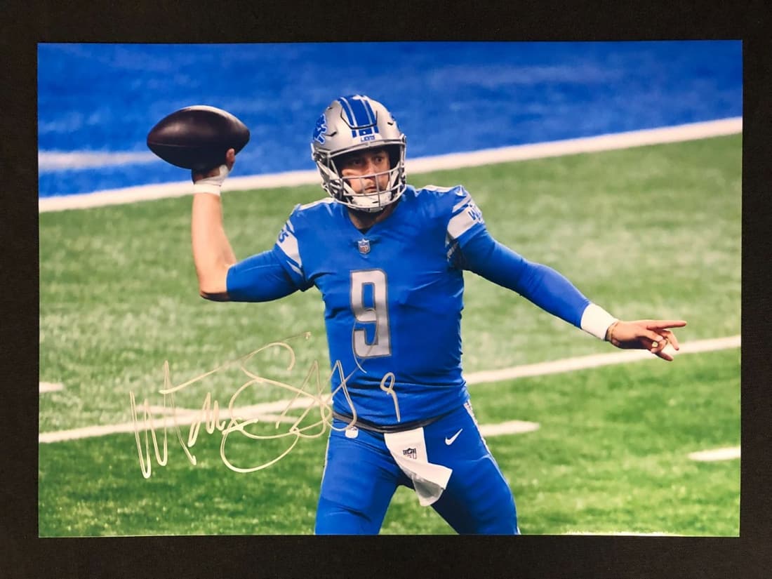 MATHEW STAFFORD SIGNED DETROIT LIONS 8 X 10 (RA COA): Prices are in Canadian dollars