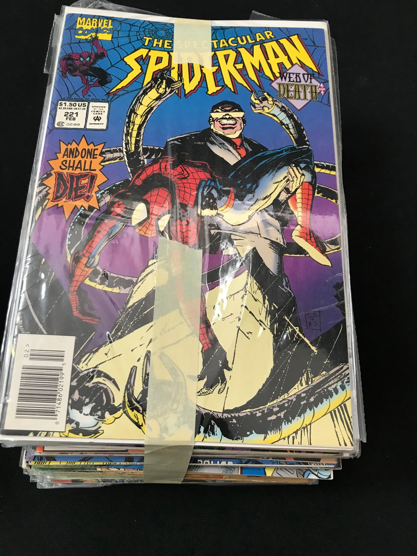 LOT OF VARIOUS SUPER HERO COMICS (1 of 1)