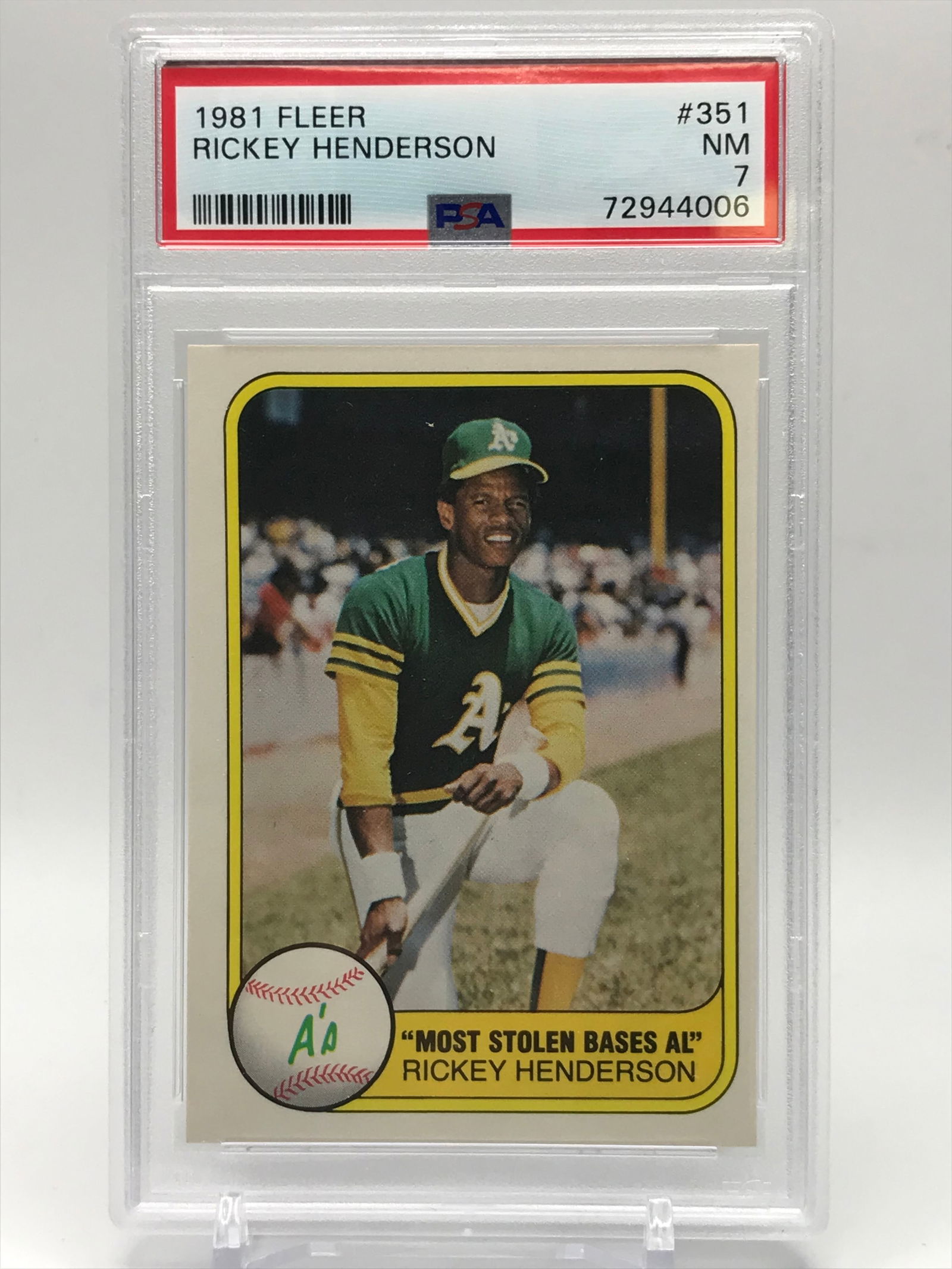 1981 FLEER NO.351 RICKEY HENDERSON PSA GRADED 7 (1 of 2)