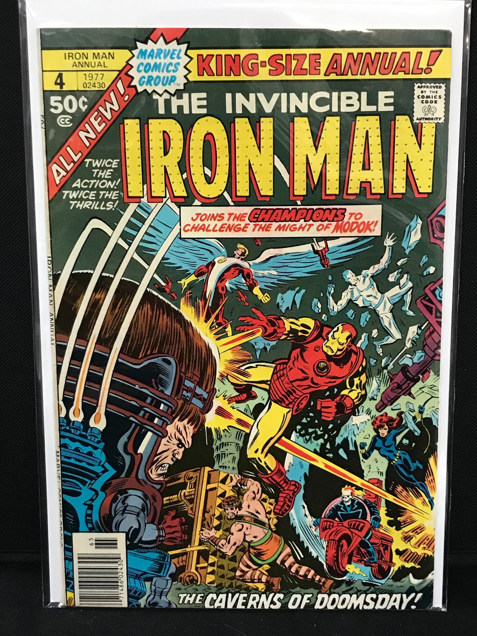 MARVEL COMICS NO.4 THE INVINCEBLE IRON MAN (KING-SIZE ANNUAL) (1 of 1)