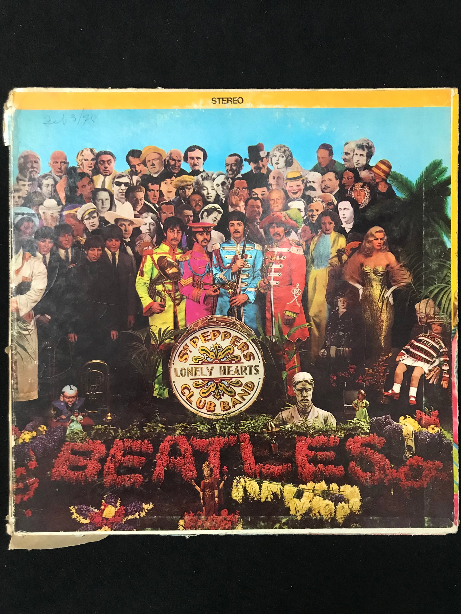 THE BEATLES RECORD ALBUM SGT. PEPPERS LONELY HEARTS CLUB BAND: Prices are in Canadian dollars