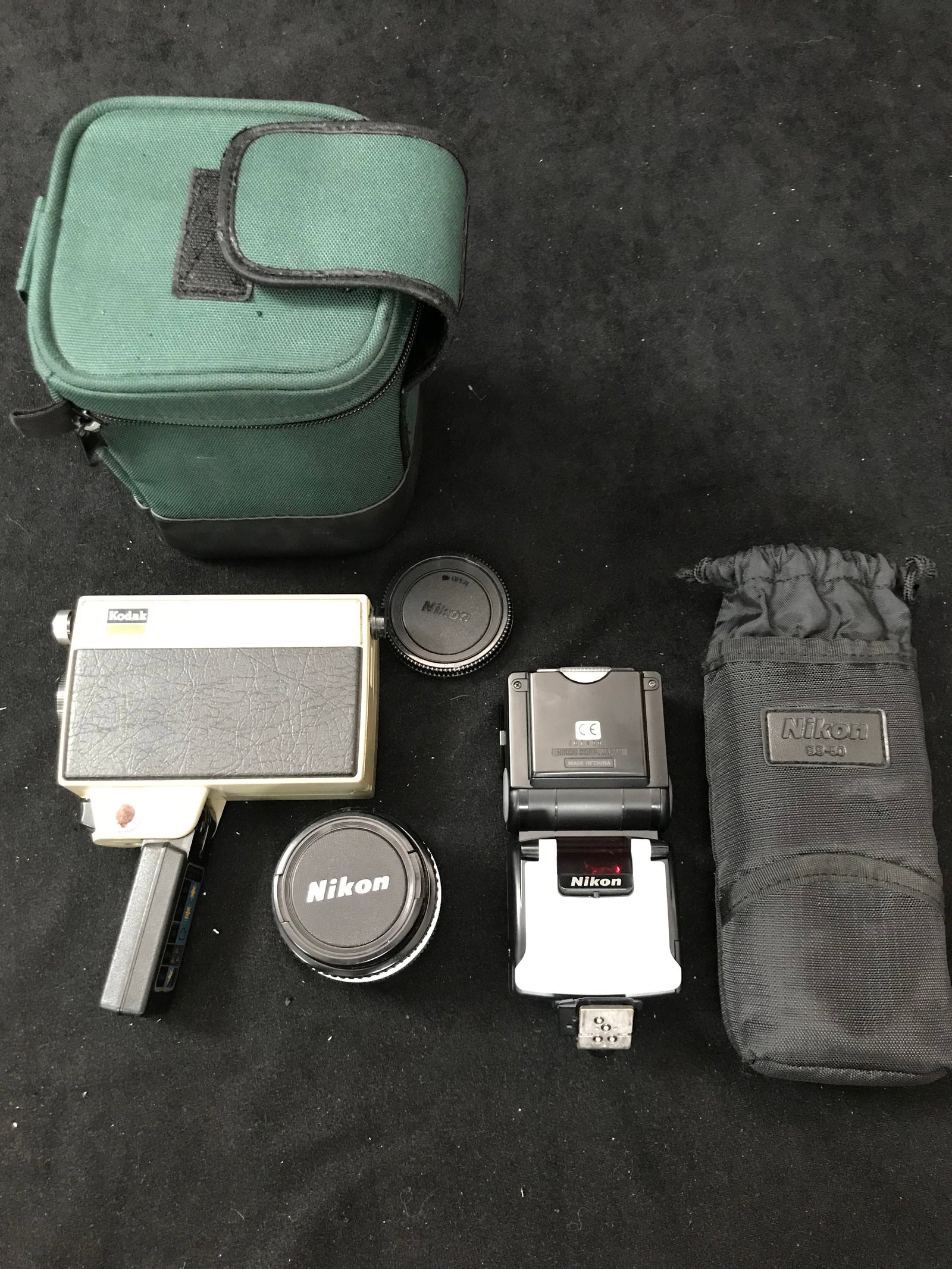 VINTAGE CAMERA AND ACCESSORIES LOT: Prices are in Canadian dollars