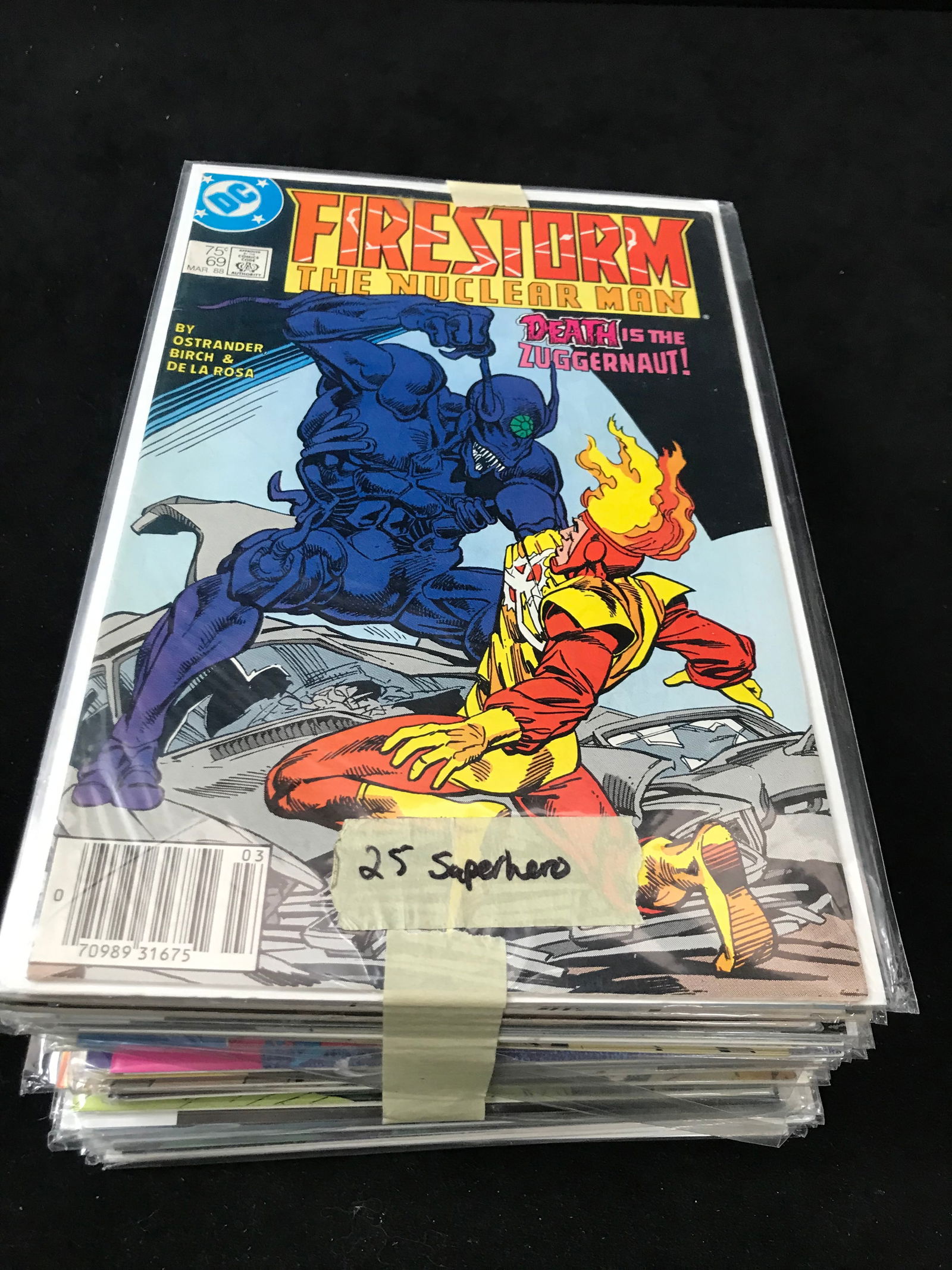 LOT OF COMICS VARIOUS TITLES ( MARVEL AND DC COMICS) (1 of 1)