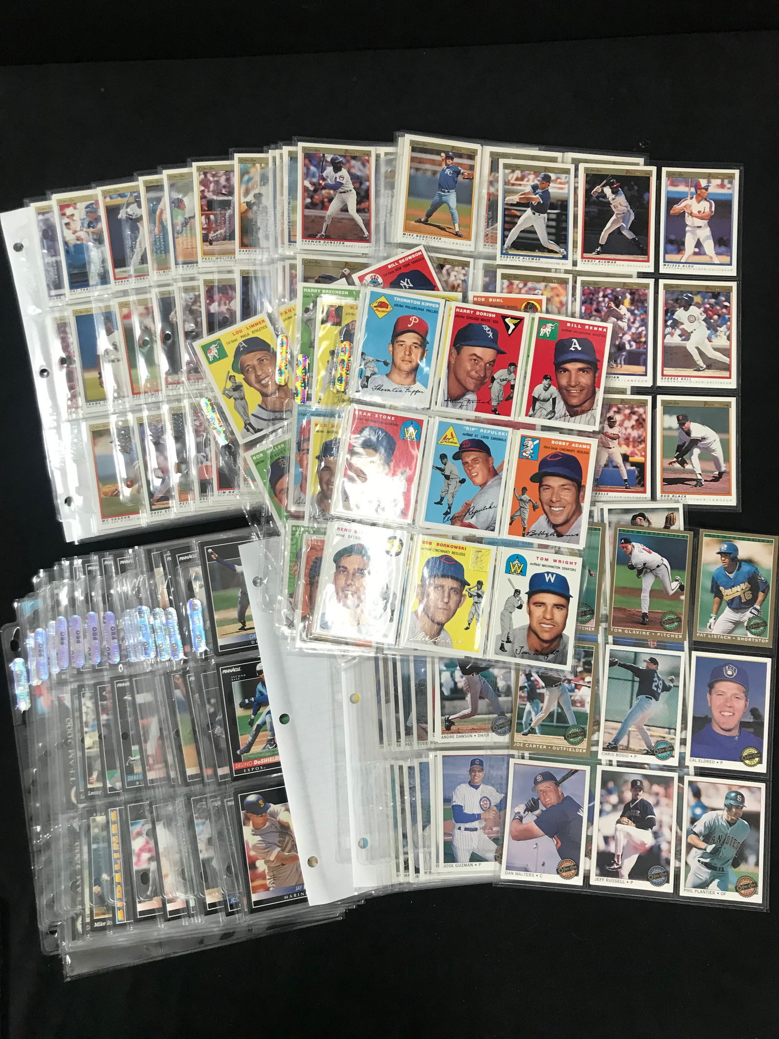 LARGE BASEBALL CARD LOT (1 of 1)