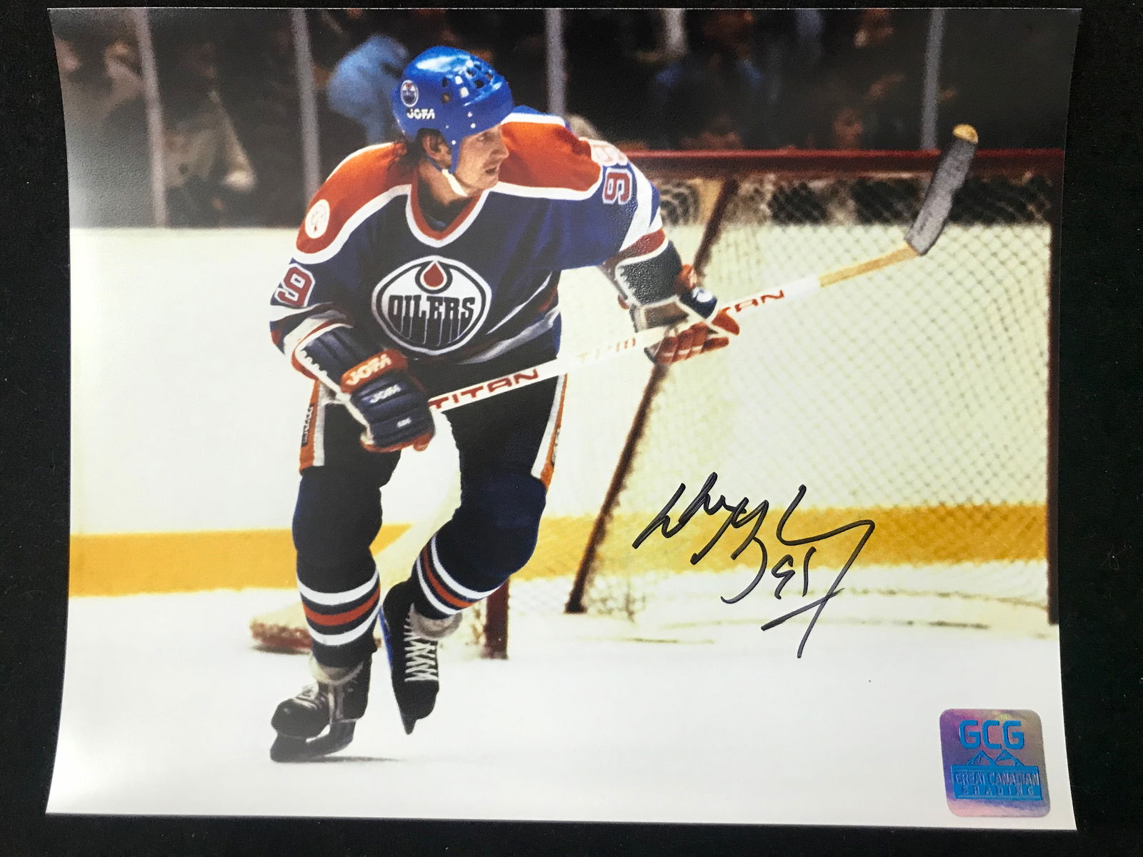 WAYNE GRETZKY SIGNED 8X10 GCG COA (1 of 1)