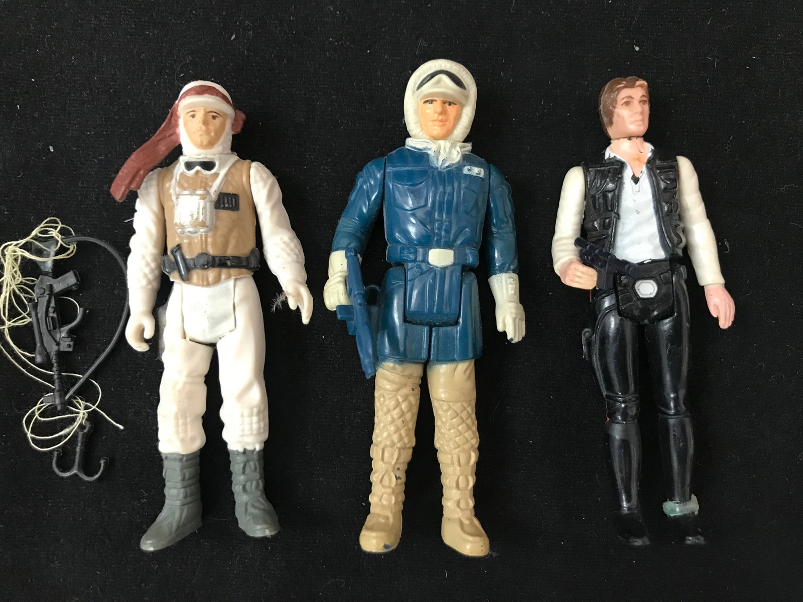 VINTAGE STAR WARS ACTION FIGURE LOT WITH WEAPONS: Prices are in Canadian dollars