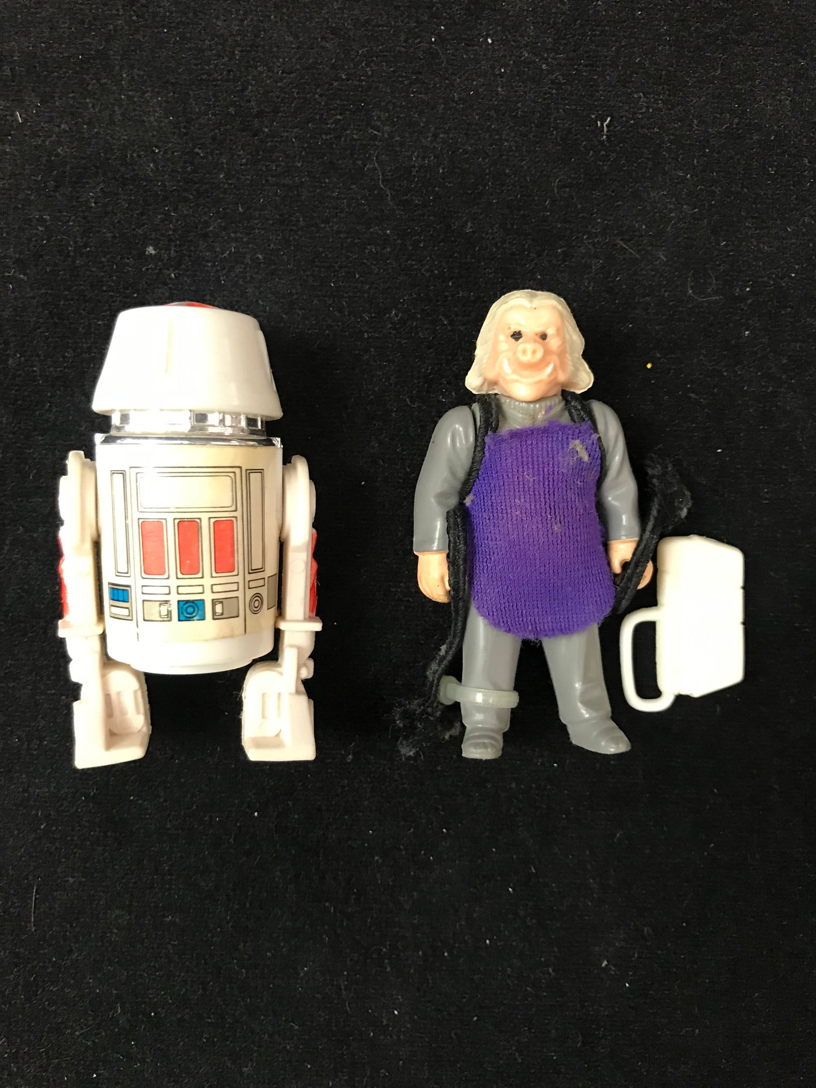VINTAGE STAR WARS ACTION FIGURE LOT WITH WEAPONS: Prices are in Canadian dollars
