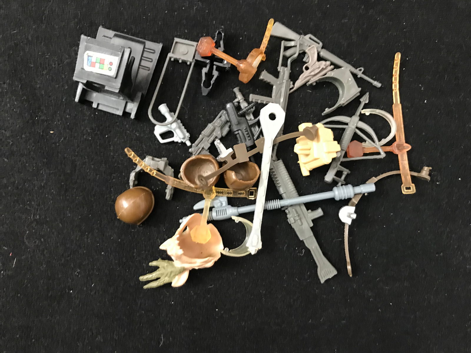 VINTAGE STAR WARS WEAPONS LOT (1 of 1)