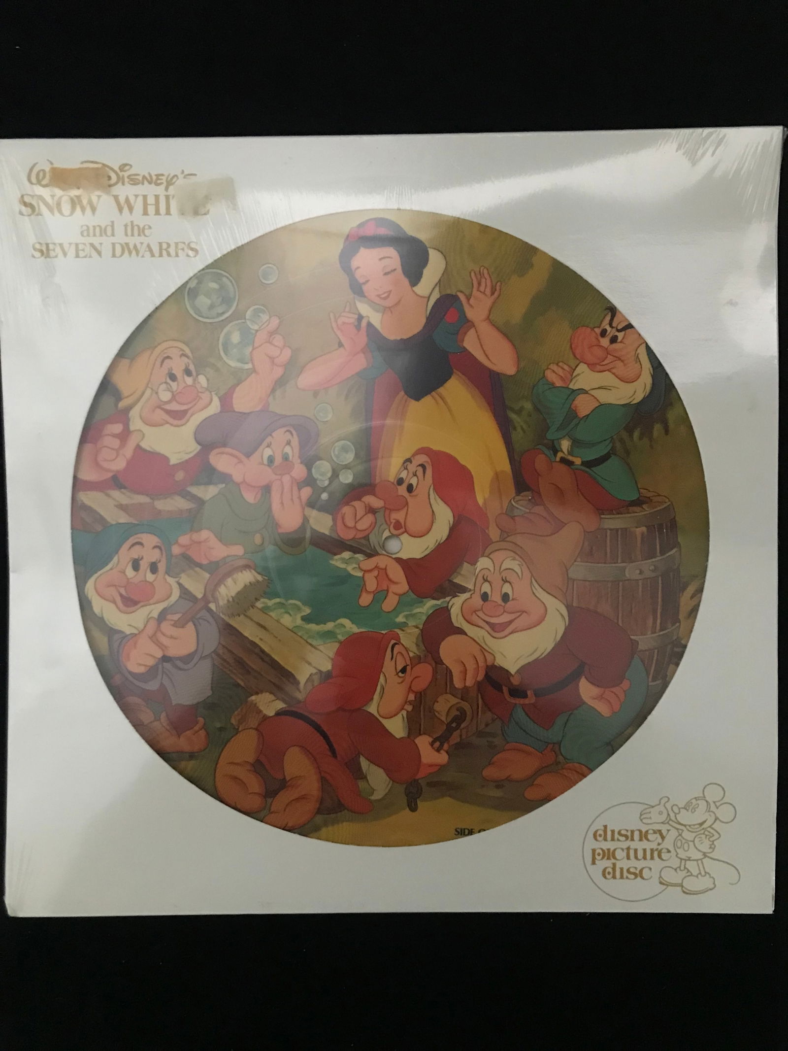 SEALED WALT DISNEY SNOW WHITE AND THE SEVEN DWARFS PICTURE DISC GOOD CONDITION (1 of 1)
