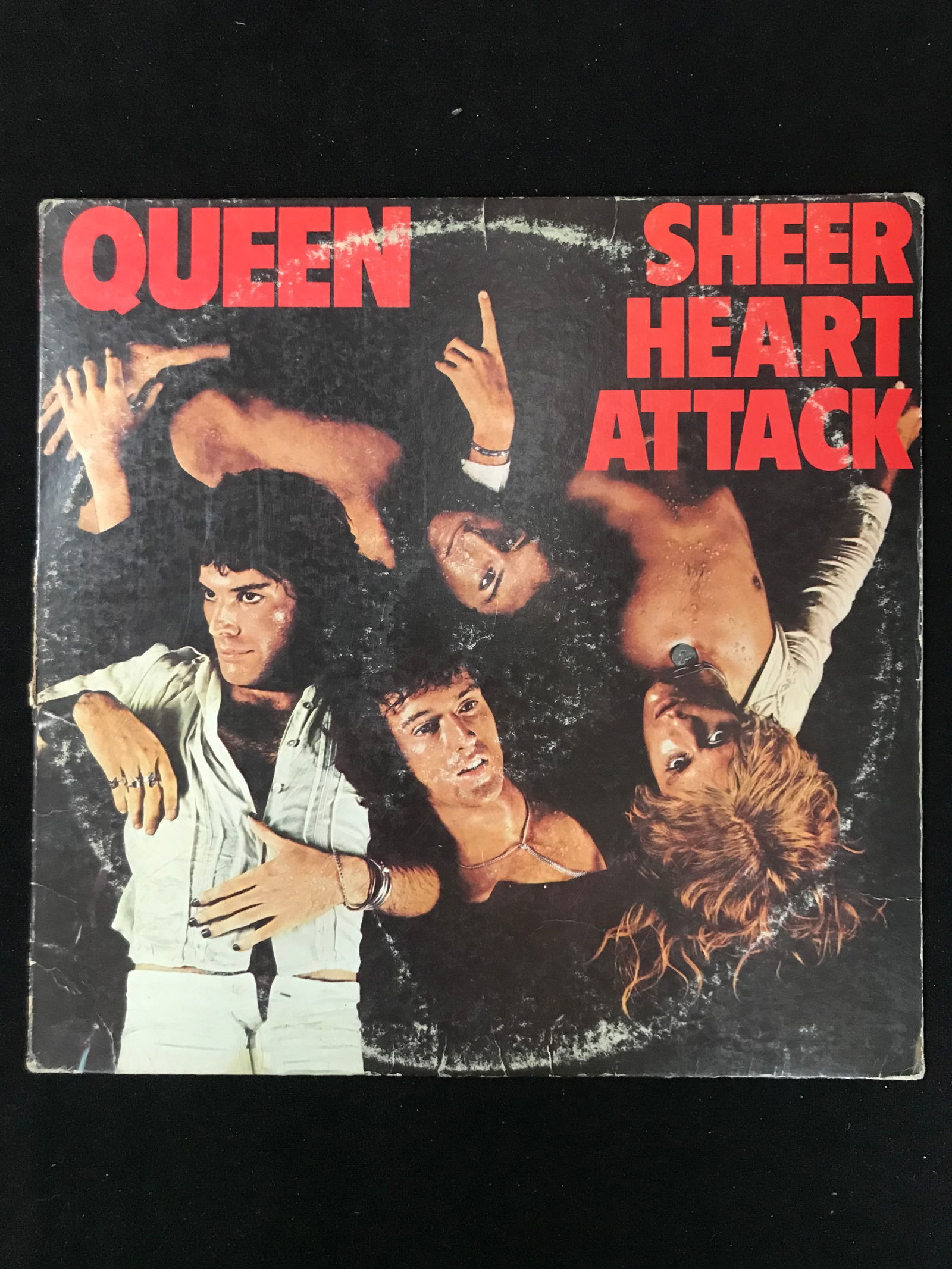 VINYL RECORD QUEEN GOOD CONDITION (1 of 1)