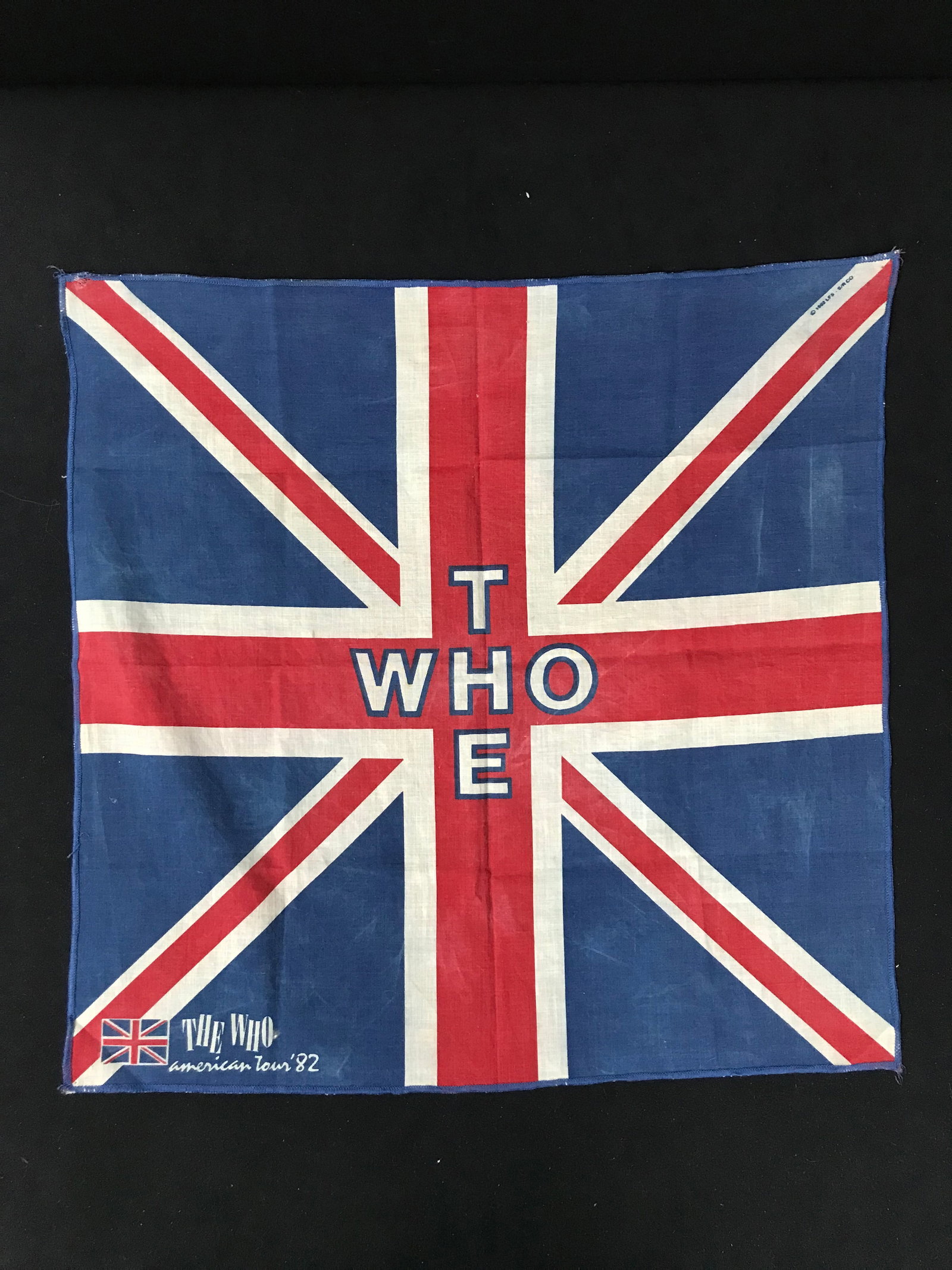 1982 THE WHO CONCERT TOUR ORIGINAL FLAG: Prices are in Canadian dollars