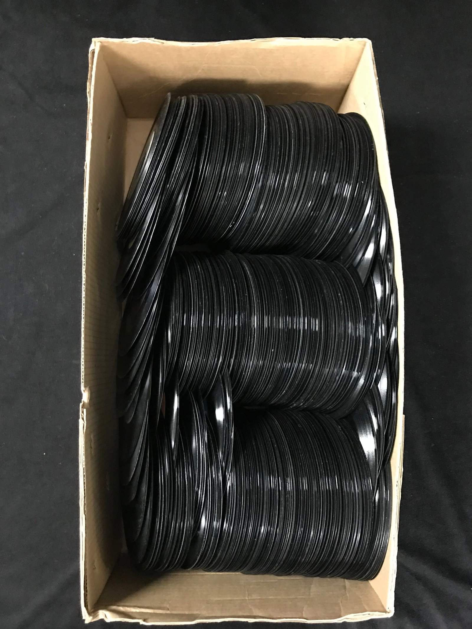 LOT OF APPROXIMATELY 400 45'S JUKE BOX TITLES: Prices are in Canadian dollars