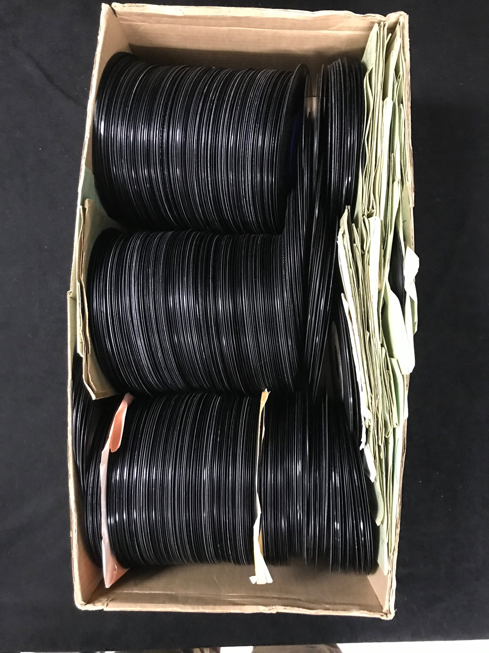 LOT OF APPROXIMATELY 400 45'S JUKE BOX TITLES: Prices are in Canadian dollars
