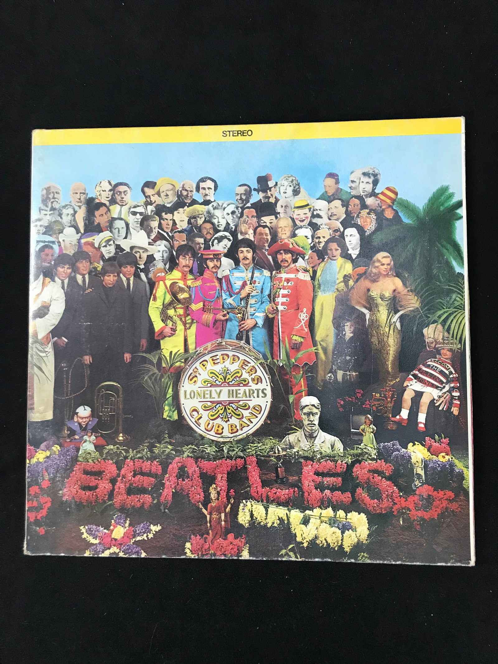VINYL RECORD THE BEATLES GOOD CONDITION: Prices are in Canadian dollars