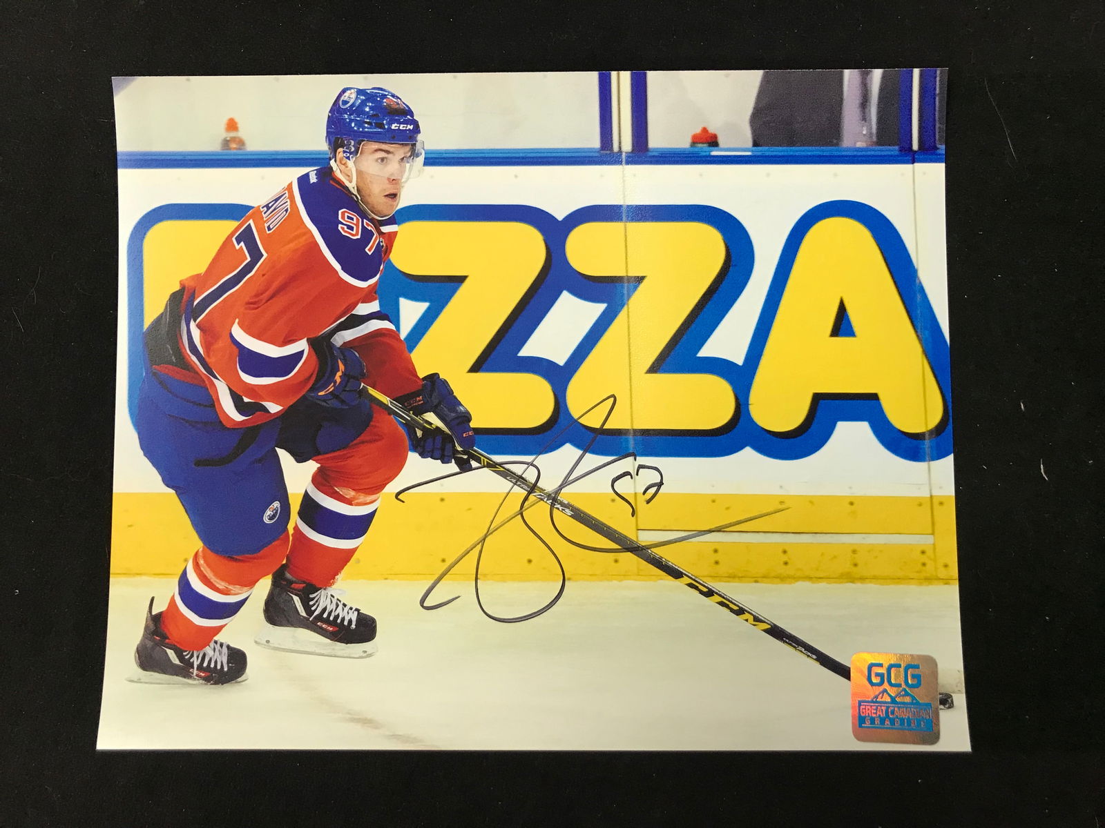 CONNOR MCDAVID SIGNED 8X10 PHOTO GCG COA (1 of 1)